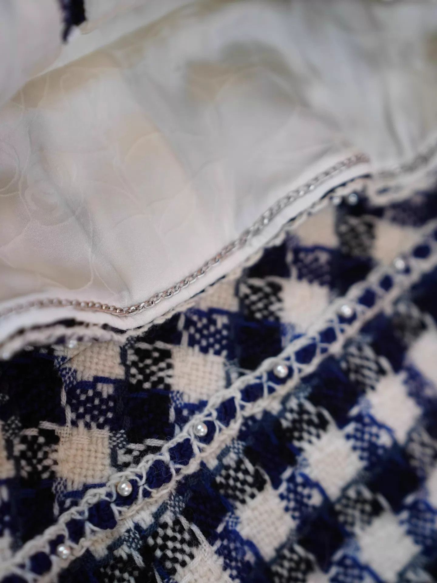 Chanel Chanel Blue White Check Tweed Pearl Trim Suit (M Skirt FR38) Size M / US 6-8 / IT 42-44 - 7 Thumbnail