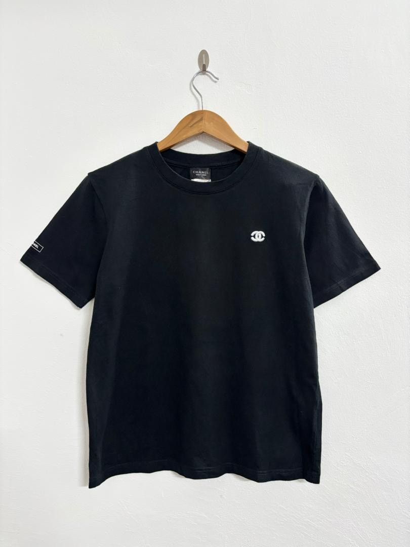 Chanel Chanel Uniform CC Logo T-shirt Black Size 50 M | Grailed