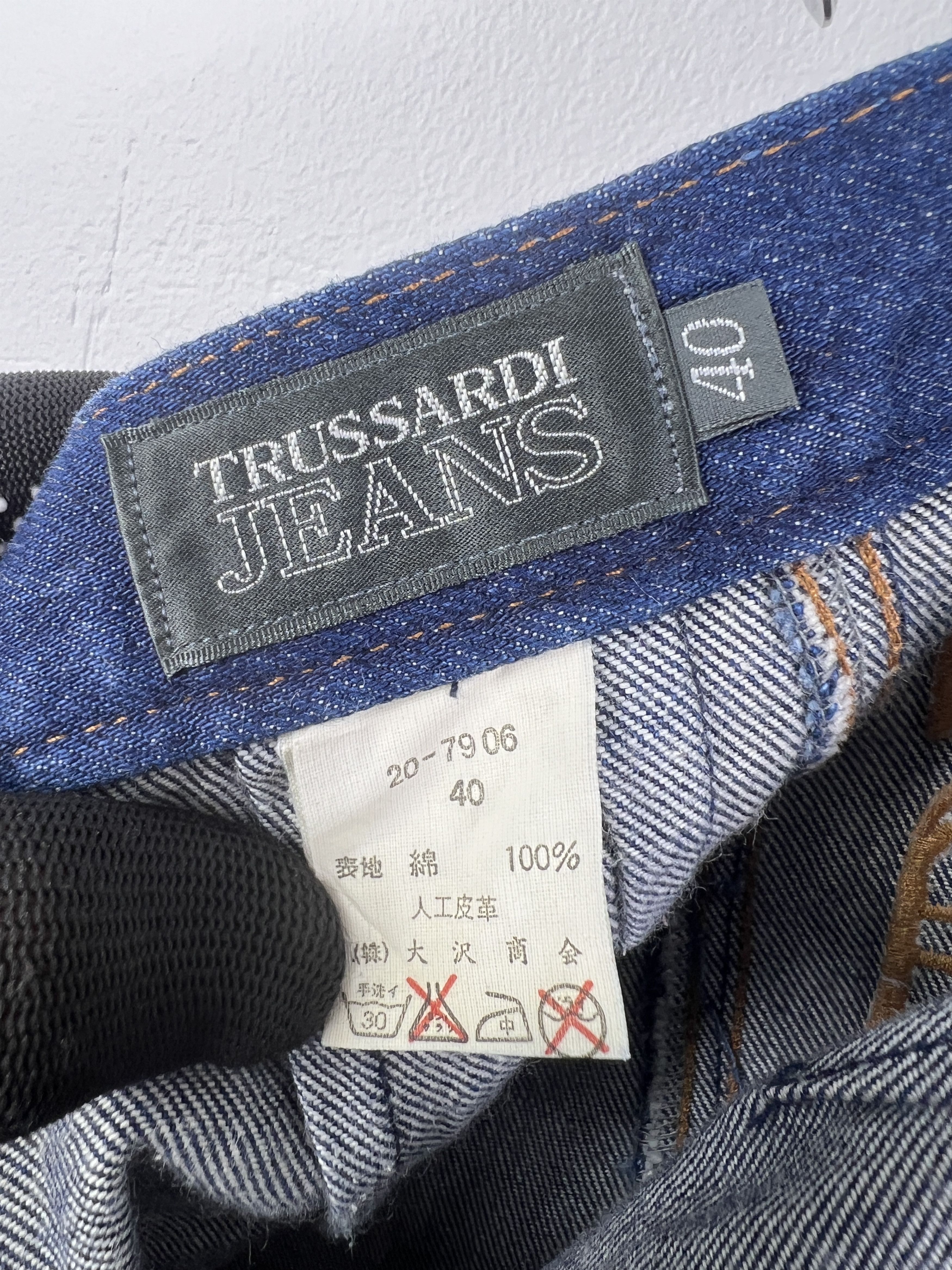 Trussardi Vintage Trussardi Side Embroidery Mini Denim Skirt GTMP231 Size 24" / US 00 / IT 34 - 5 Thumbnail