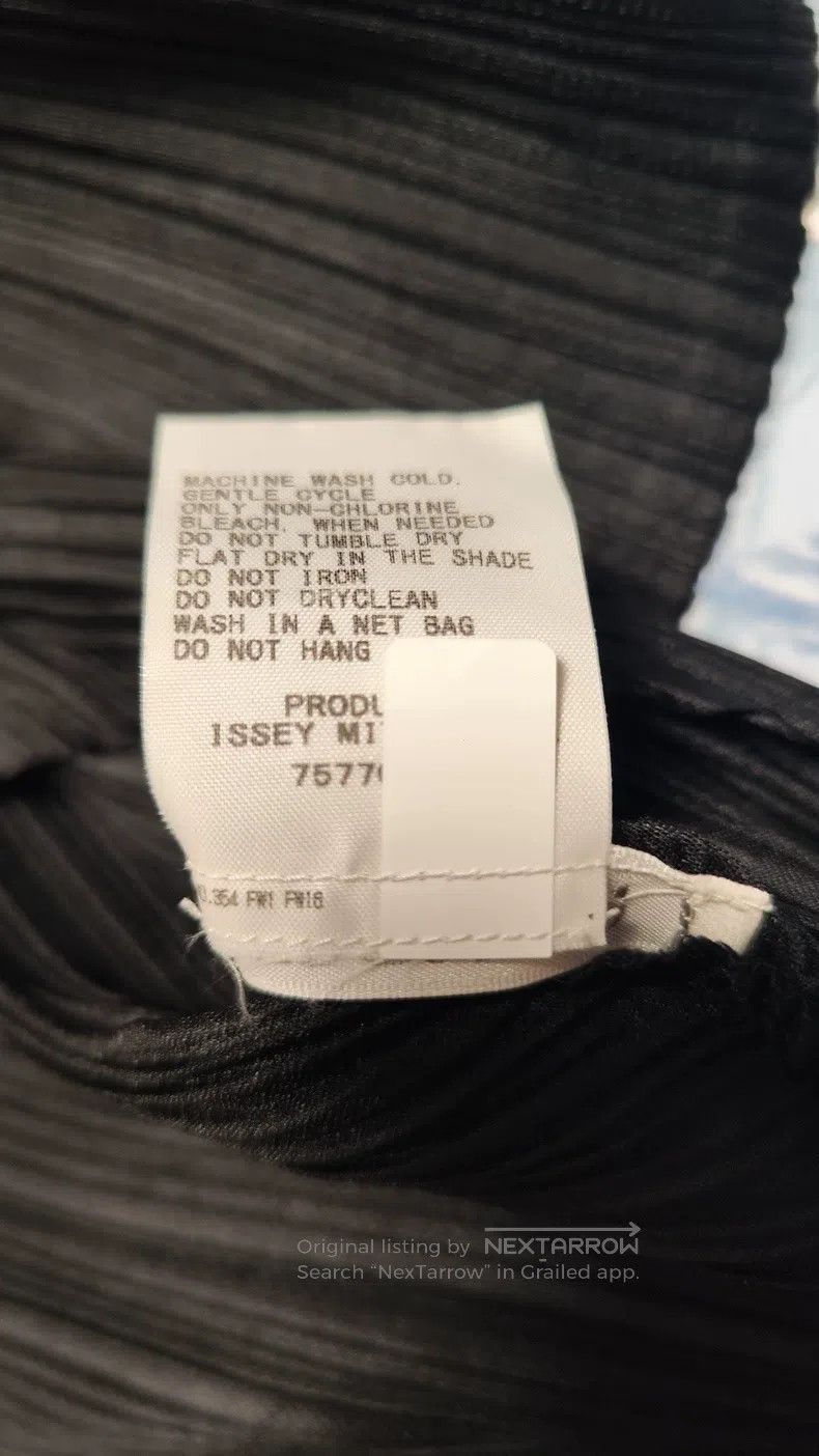 Issey Miyake Issey Miyake Black Short Sleeve T-shirt Size L / US 10 / IT 46 - 3 Thumbnail