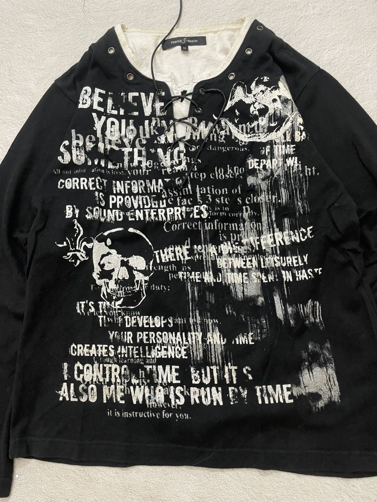 If Six Was Nine 00s Skull Graphic Lace-Up Long Sleeve Distressed Punk Grunge Size US S / EU 44-46 / 1 - 2 Thumbnail