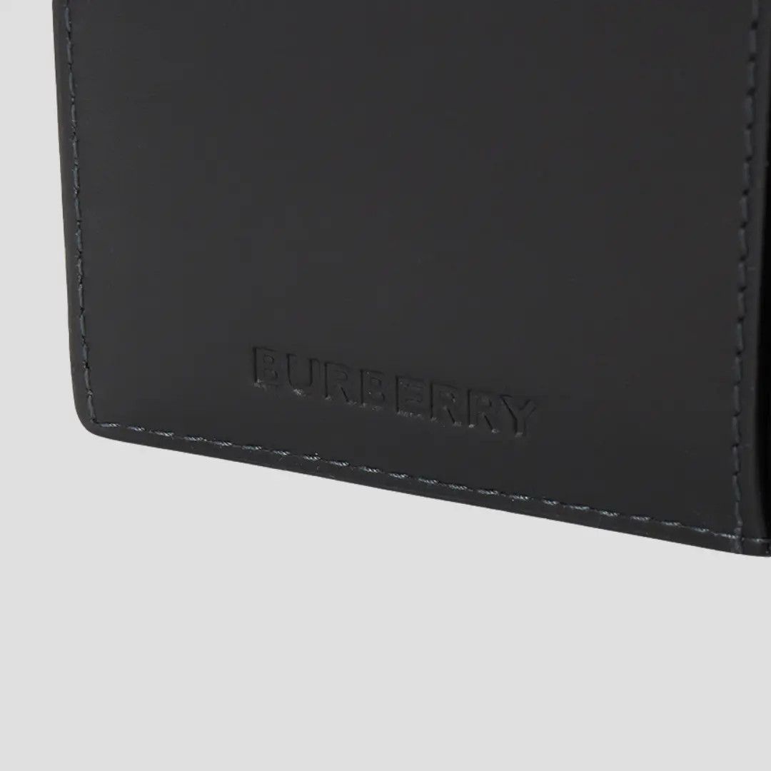 Burberry o1w1db10126 Size: OS / Check TB Long Folding Card Case Size ONE SIZE - 4 Thumbnail