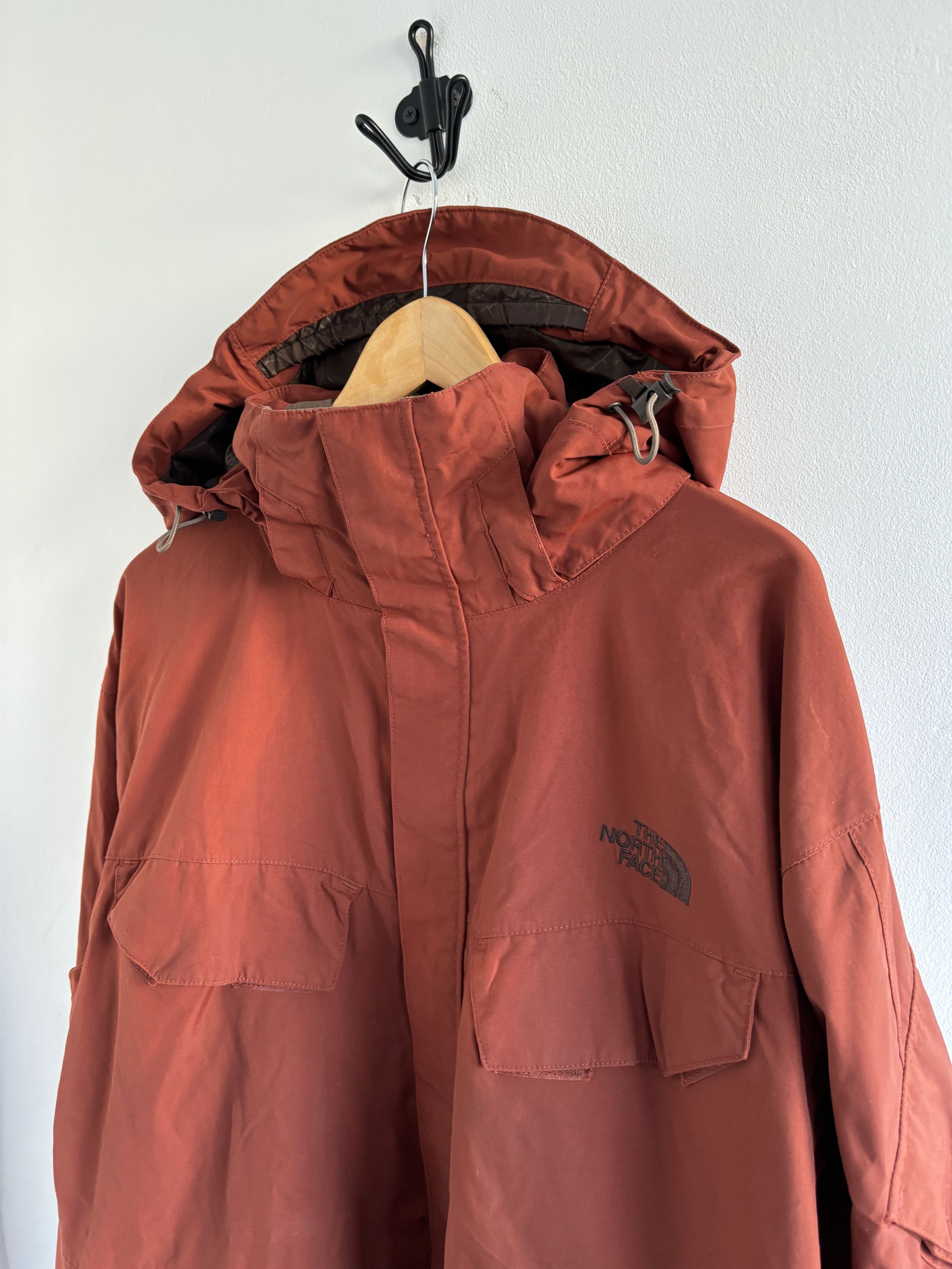 The North Face Vintage The North Face 90s Cryptic Snow Jacket Size US L / EU 52-54 / 3 - 3 Thumbnail
