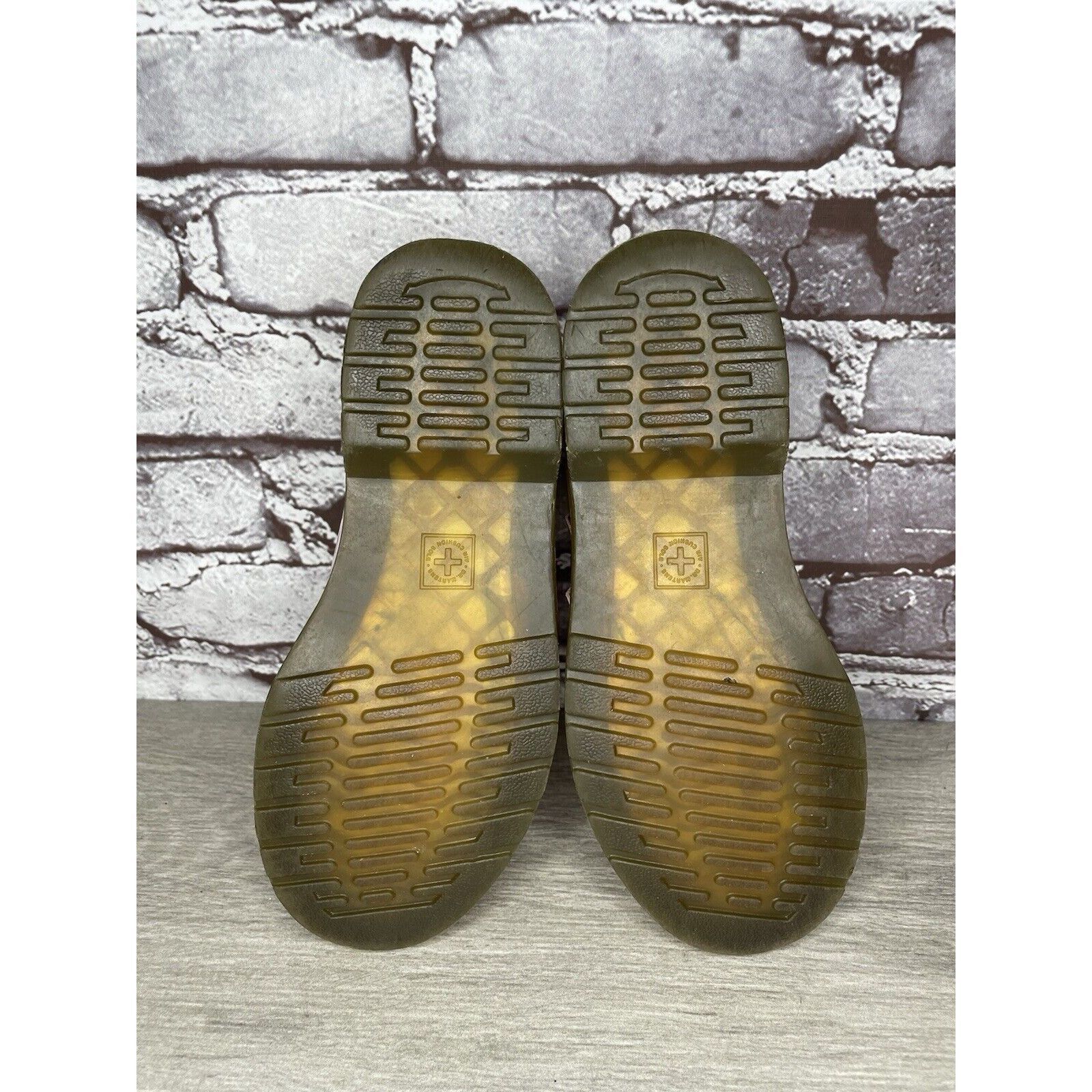 Dr. Martens Dr. Martens 8065 J Pink Patent Leather Mary Jane Strap Shoes Size US 5.5 / IT 35.5 - 11 Thumbnail
