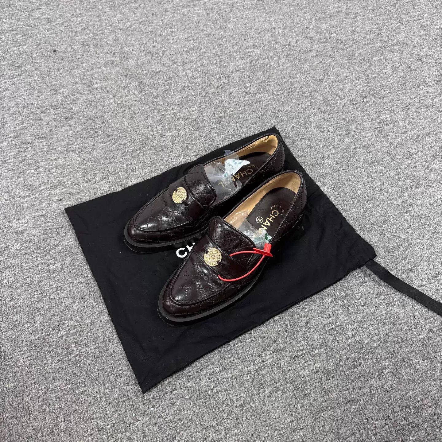 Chanel Chanel Dark Brown Quilted CC Gold Logo Loafer 37 98New Size US 6.5 / IT 36.5 - 2 Thumbnail