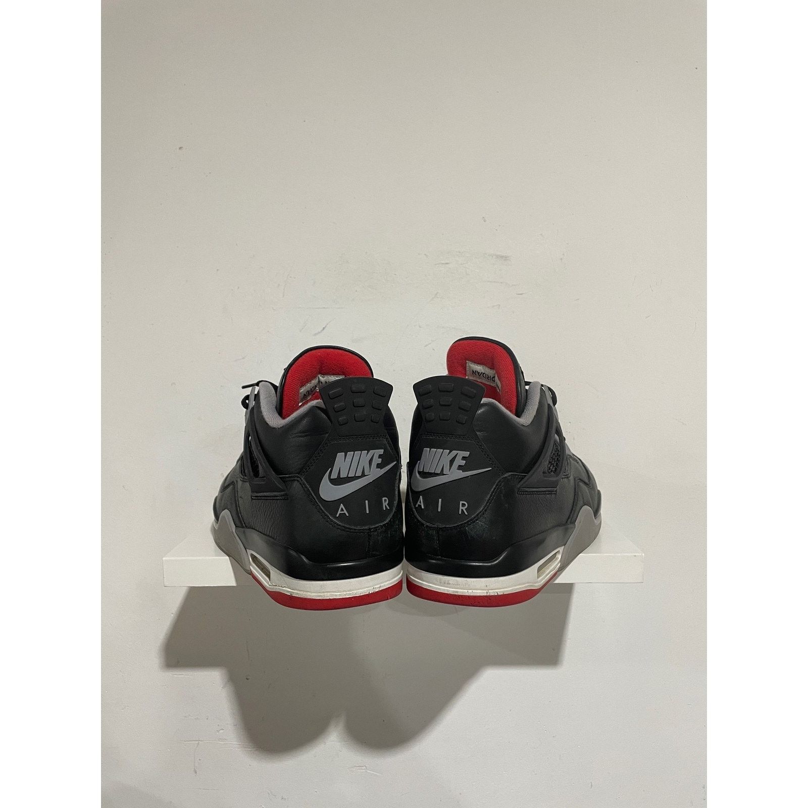 Nike JORDAN 4 RETRO BRED REIMAGINED SIZE 12.5 PREOWNED Size US 12.5 / EU 45-46 - 4 Thumbnail