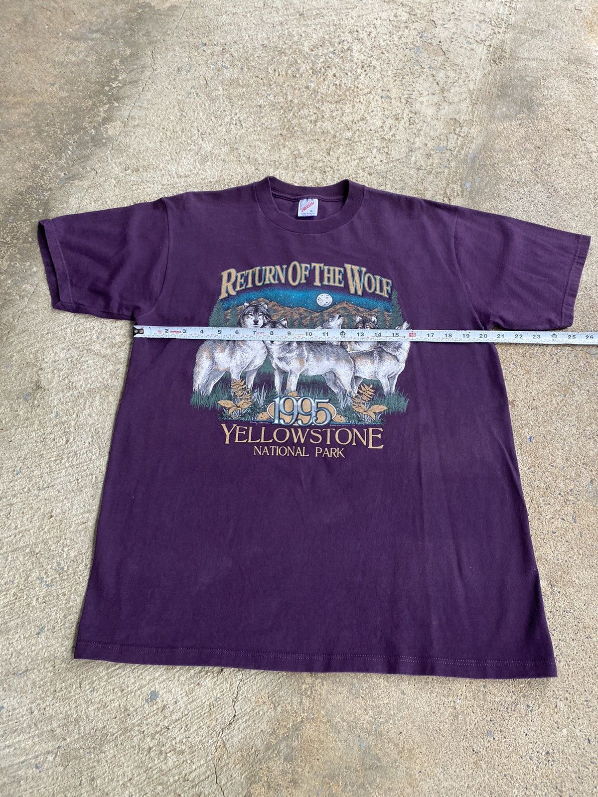Japanese Brand × Vintage Vintage 90’s Wolf Yellowstone Purple Shirt Size US L / EU 52-54 / 3 - 10 Thumbnail
