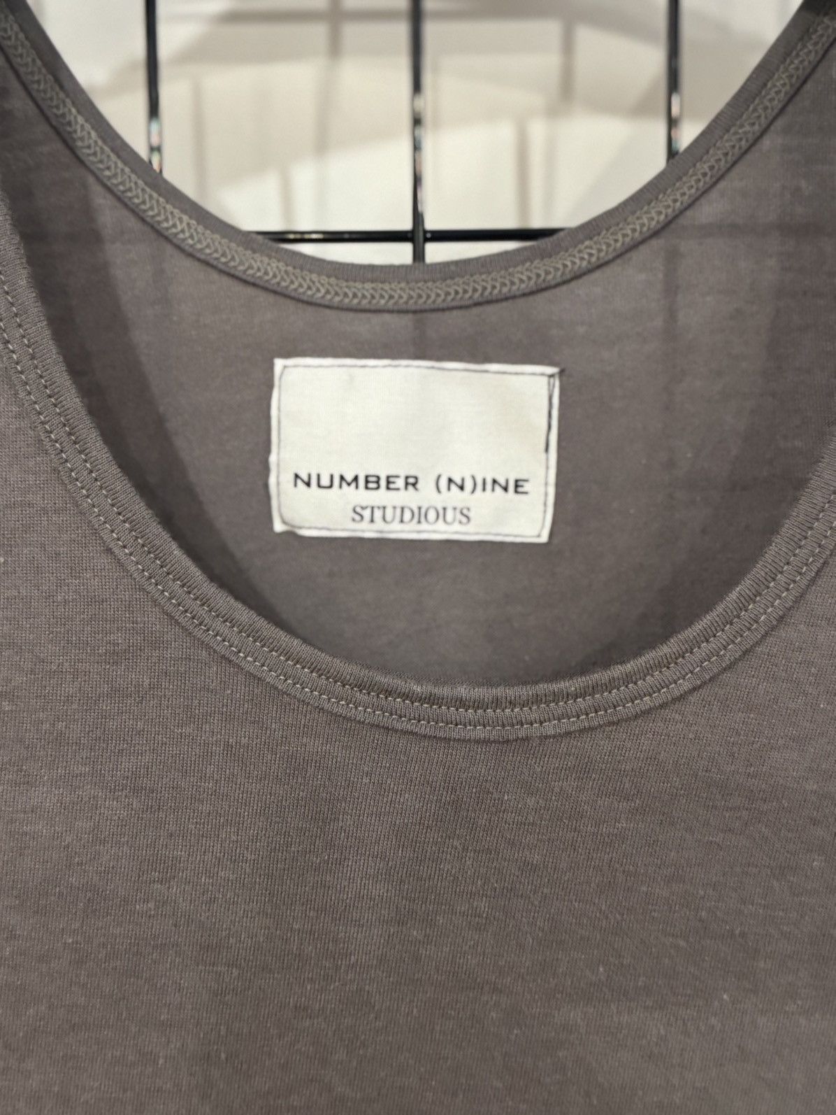 Number (N)ine tank top from the Number (N)ine x Studious collaboration. Size US XXS / EU 40 - 3 Thumbnail