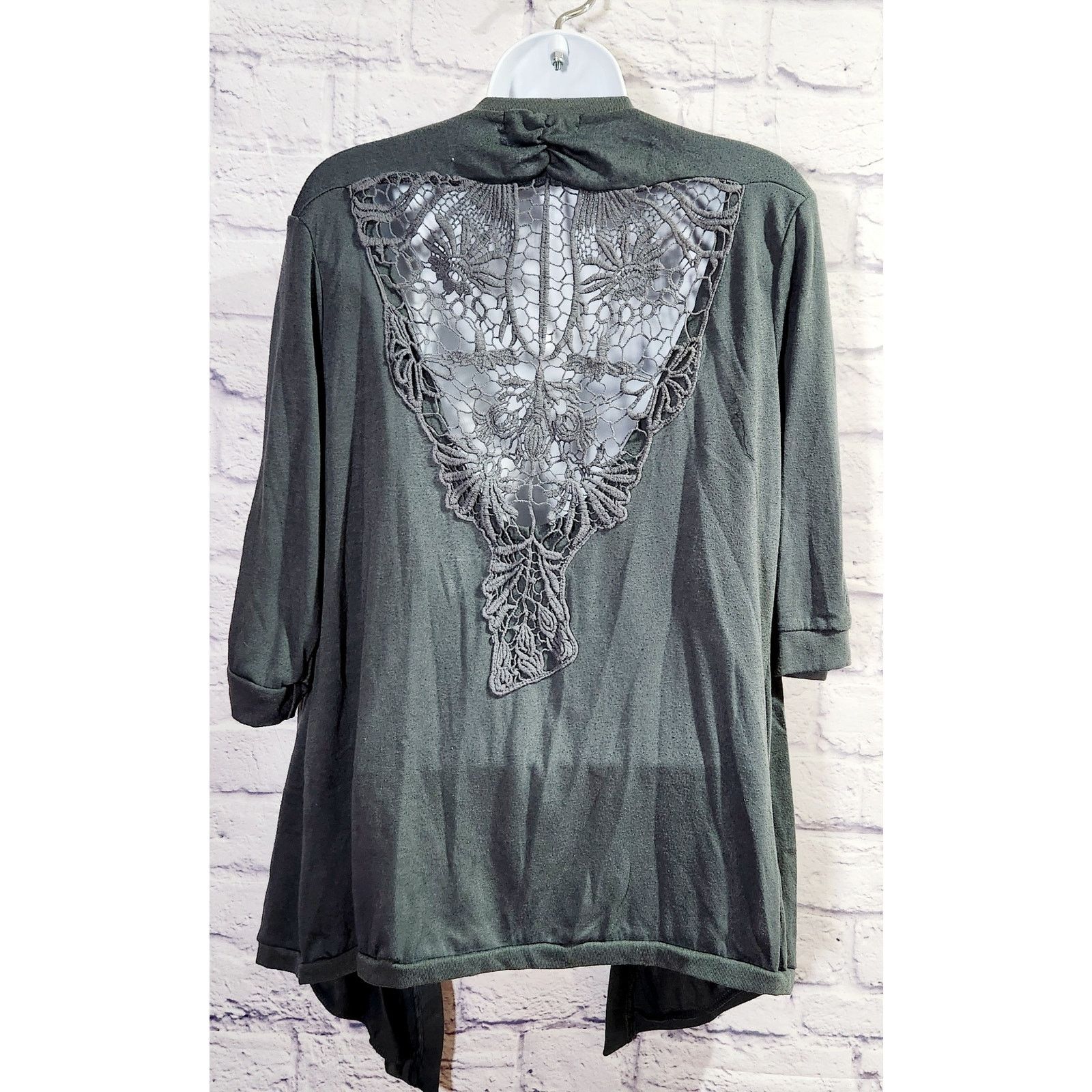 Other No Boundaries Gray Cardigan XL 15 17 Juniors Crochet Back Size XL / US 12-14 / IT 48-50 - 3 Thumbnail