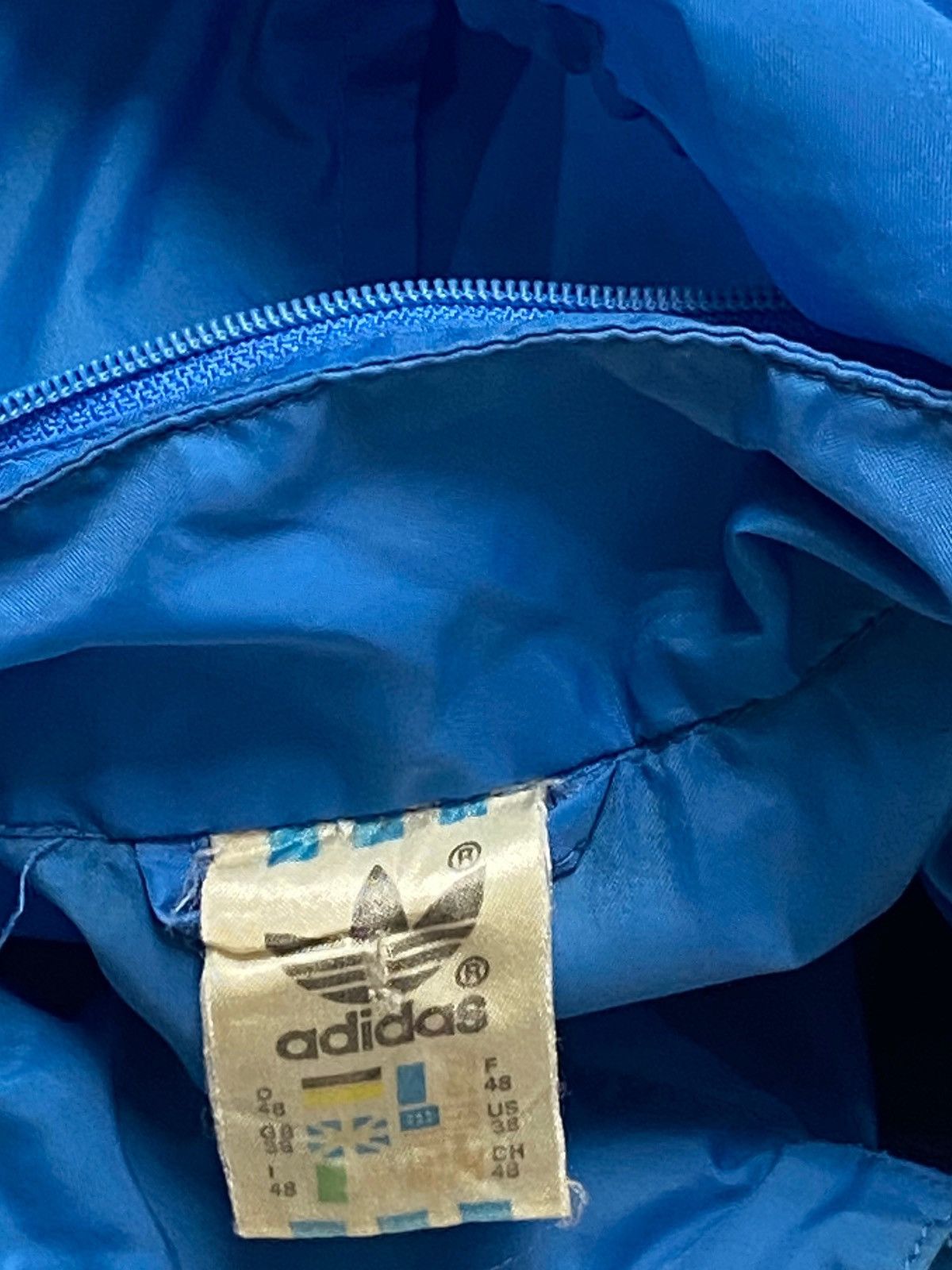 Adidas 90s Vintage ADIDAS Red Blue Light Rain Windbreaker Jacket Size US M / EU 48-50 / 2 - 4 Thumbnail