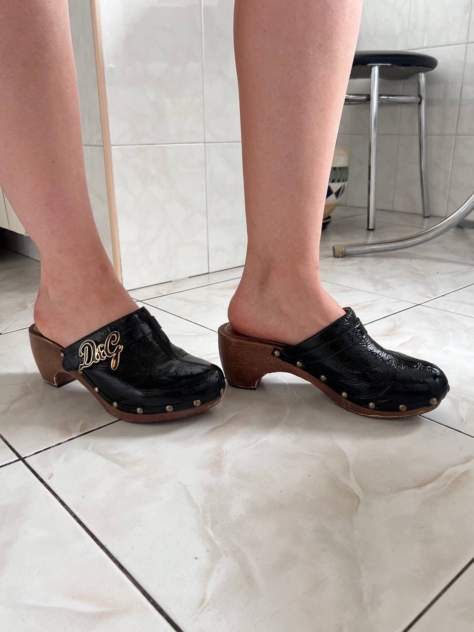 Dolce & Gabbana Dolce & Gabbana Clogs 90s/00s Vintage Sandals Woods Learher Size US 7.5 / IT 37.5 - 23 Thumbnail