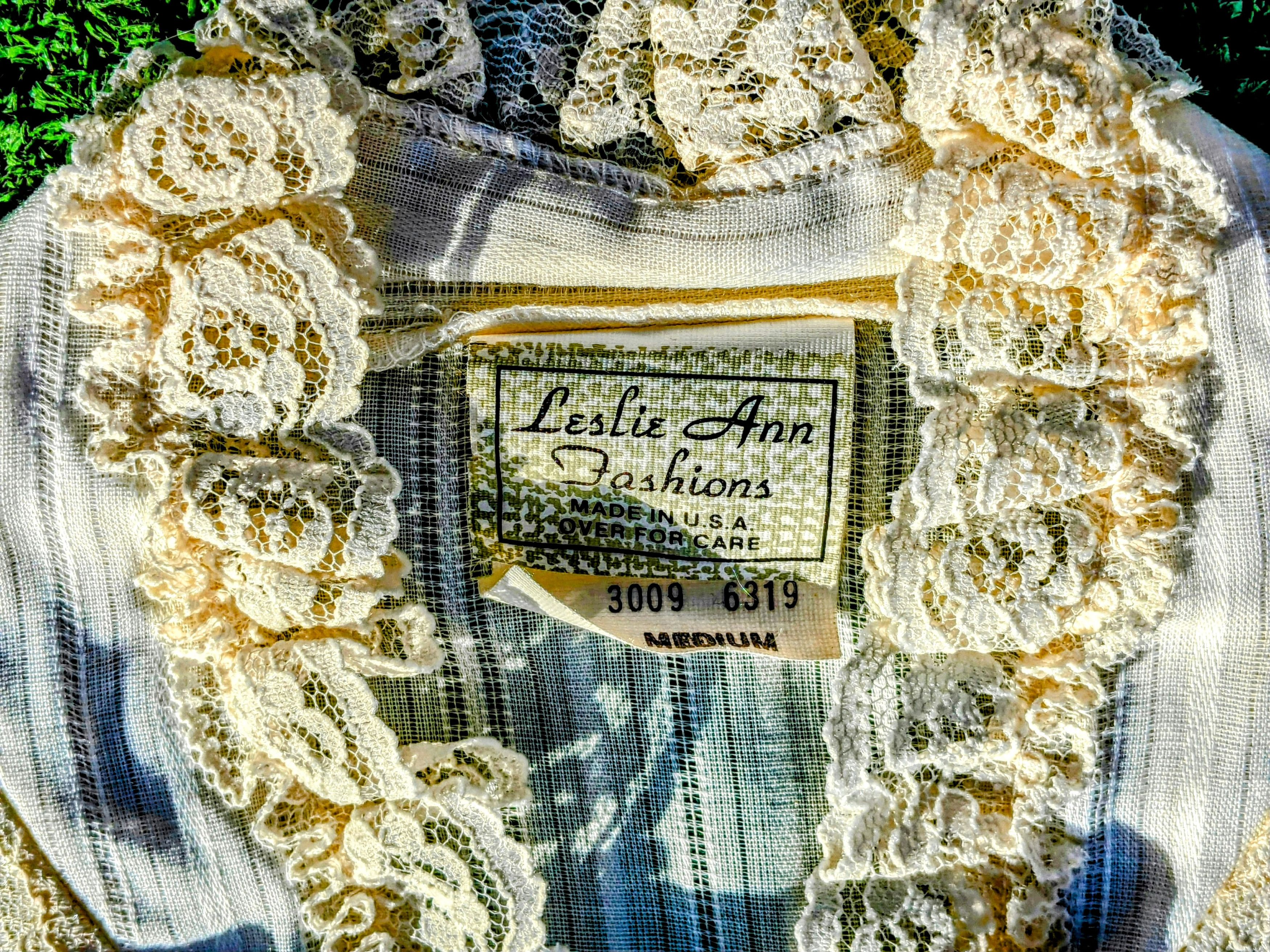Vintage Lace Victorian Blouse Petite USA Cottagecore Pullover Top Size M / US 6-8 / IT 42-44 - 5 Thumbnail