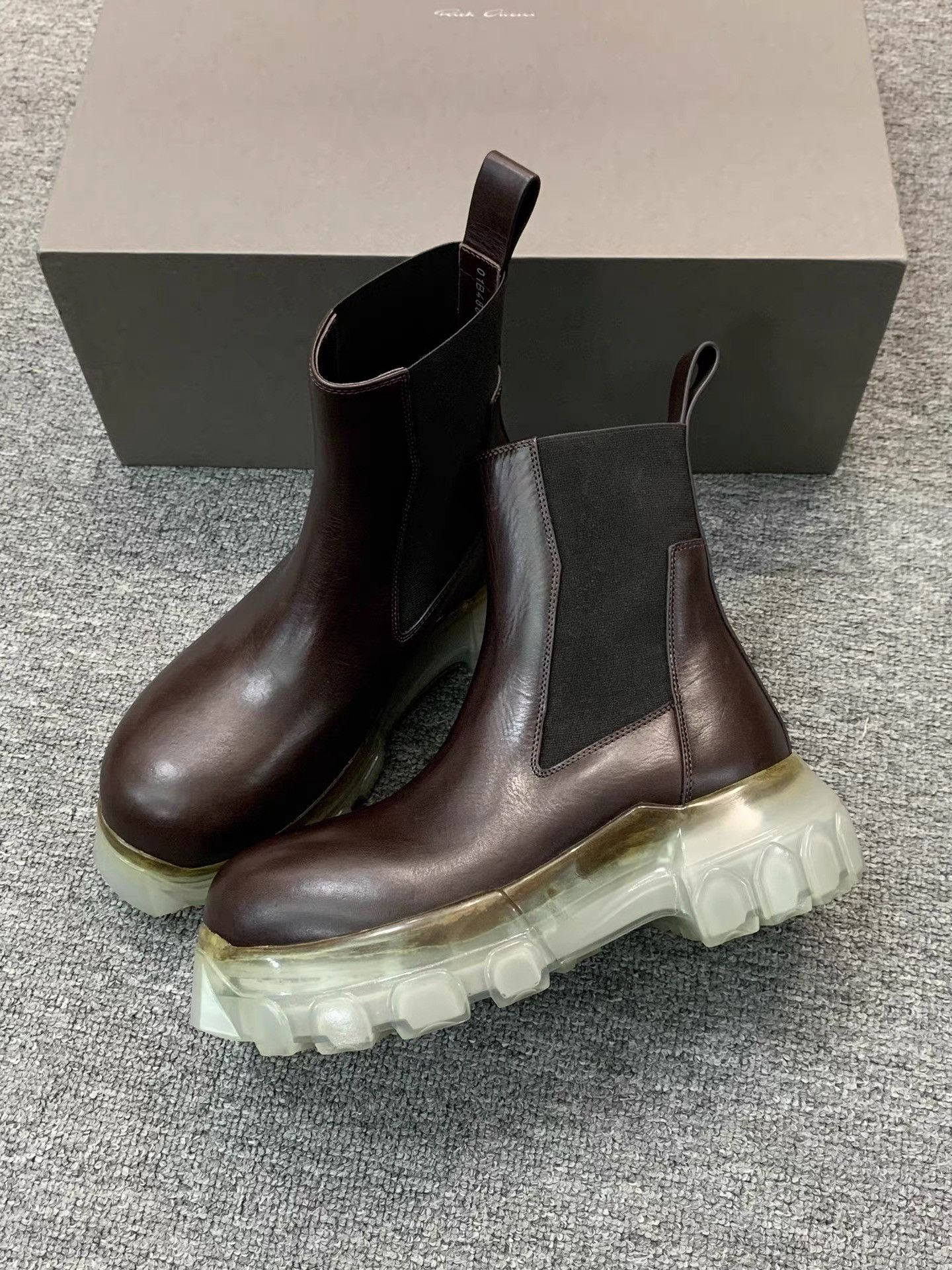 Rick Owens Rick Owens Women’s Octopus Sole Chelsea Boots K34 Size US 5 / IT 35 - 3 Thumbnail