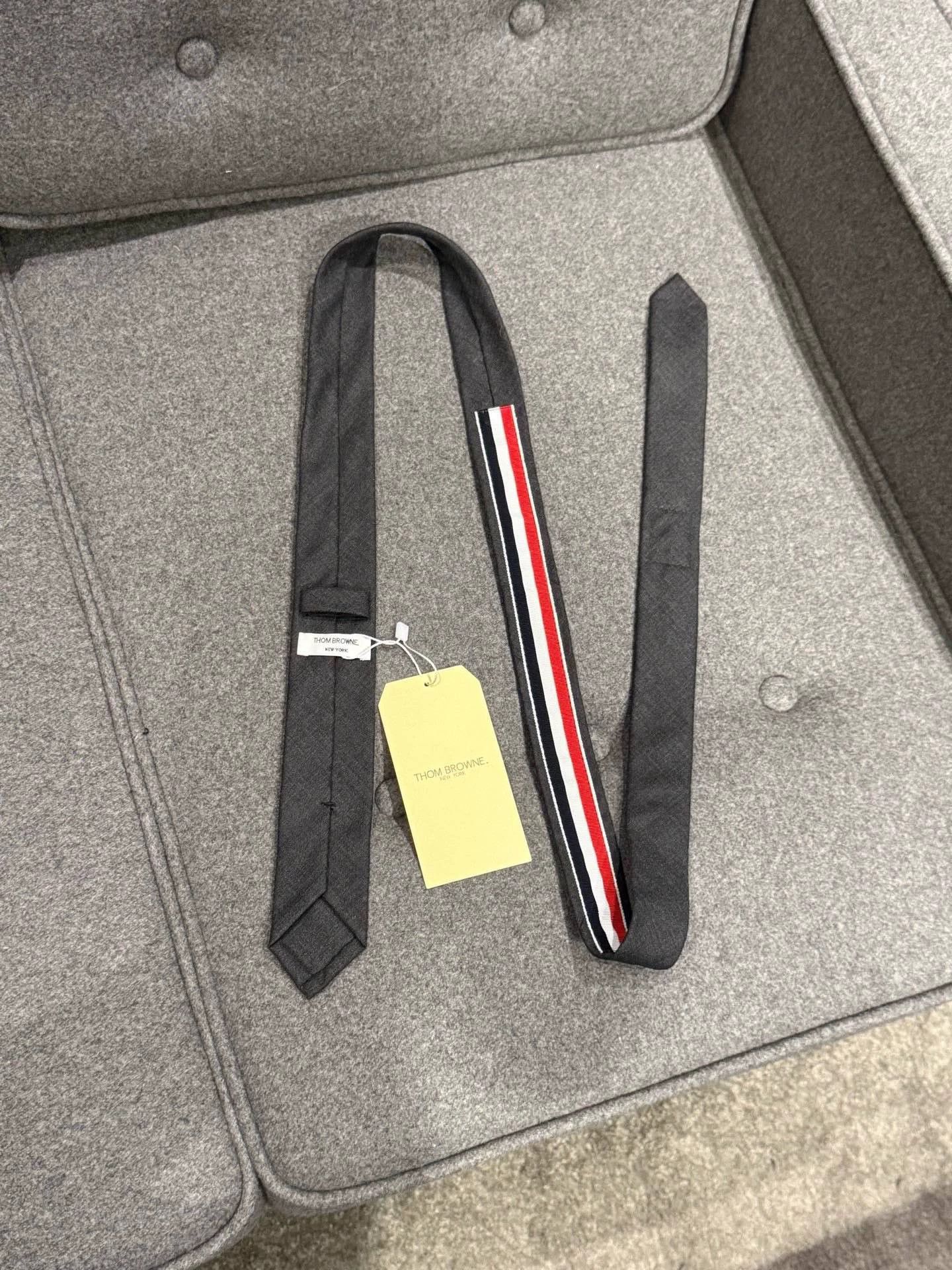 Thom Browne Thom Browne Charcoal Gray Classic Solid Wool Tie Size ONE SIZE - 2 Thumbnail