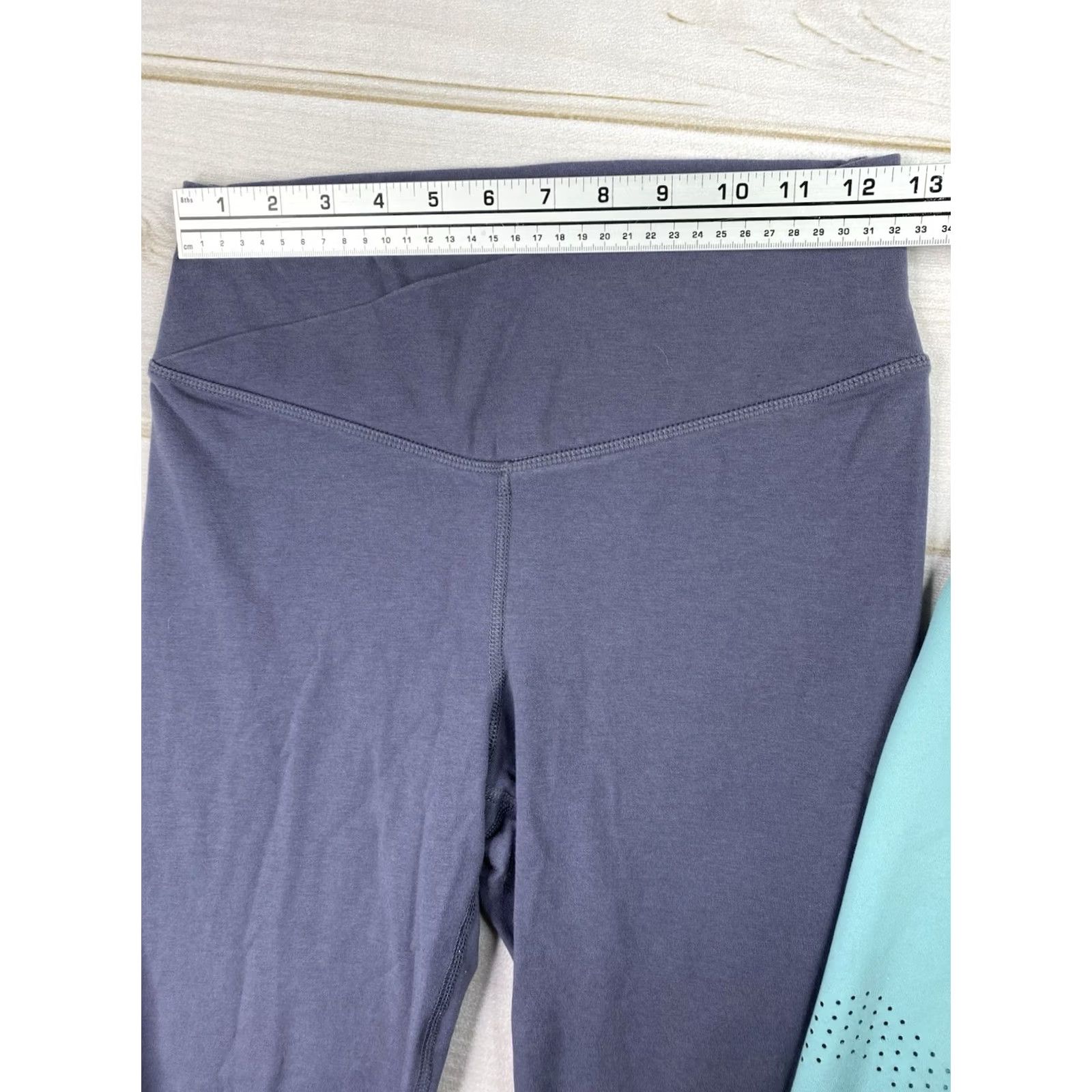 Old Navy Old Navy Leggings M Powerchill High Rise Elevate Go Dry Yoga Active Woman Multicolor Skinny Compression Pants Women's Activewear Size 32" / US 10 / IT 46 - 2 Thumbnail