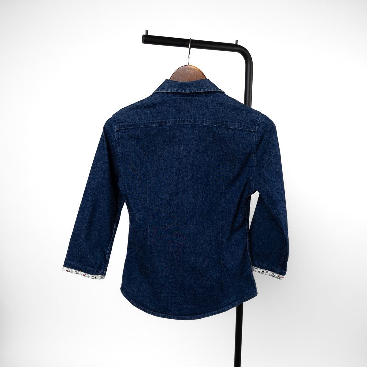 Levi's Vintage Clothing Levis Womens Vintage Denim Shirt Dark Blue 3/4 Sleeve Button Size S / US 4 / IT 40 - 2 Thumbnail