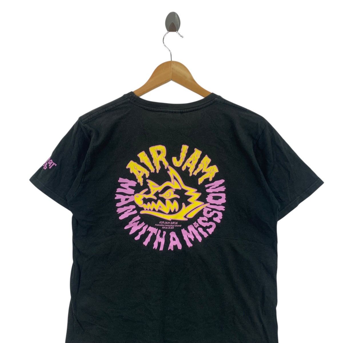 Band Tees MAN WITH A MISSION Japan Band Air Jam Tee Shirt Top Spear Size US M / EU 48-50 / 2 - 2 Thumbnail