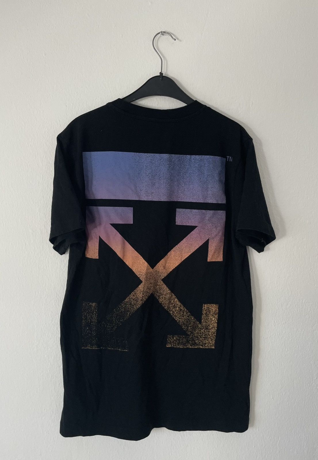 image of Off White Original Off-White Gradient Arrows Tee Black Shirt, Men's (Size Medium)