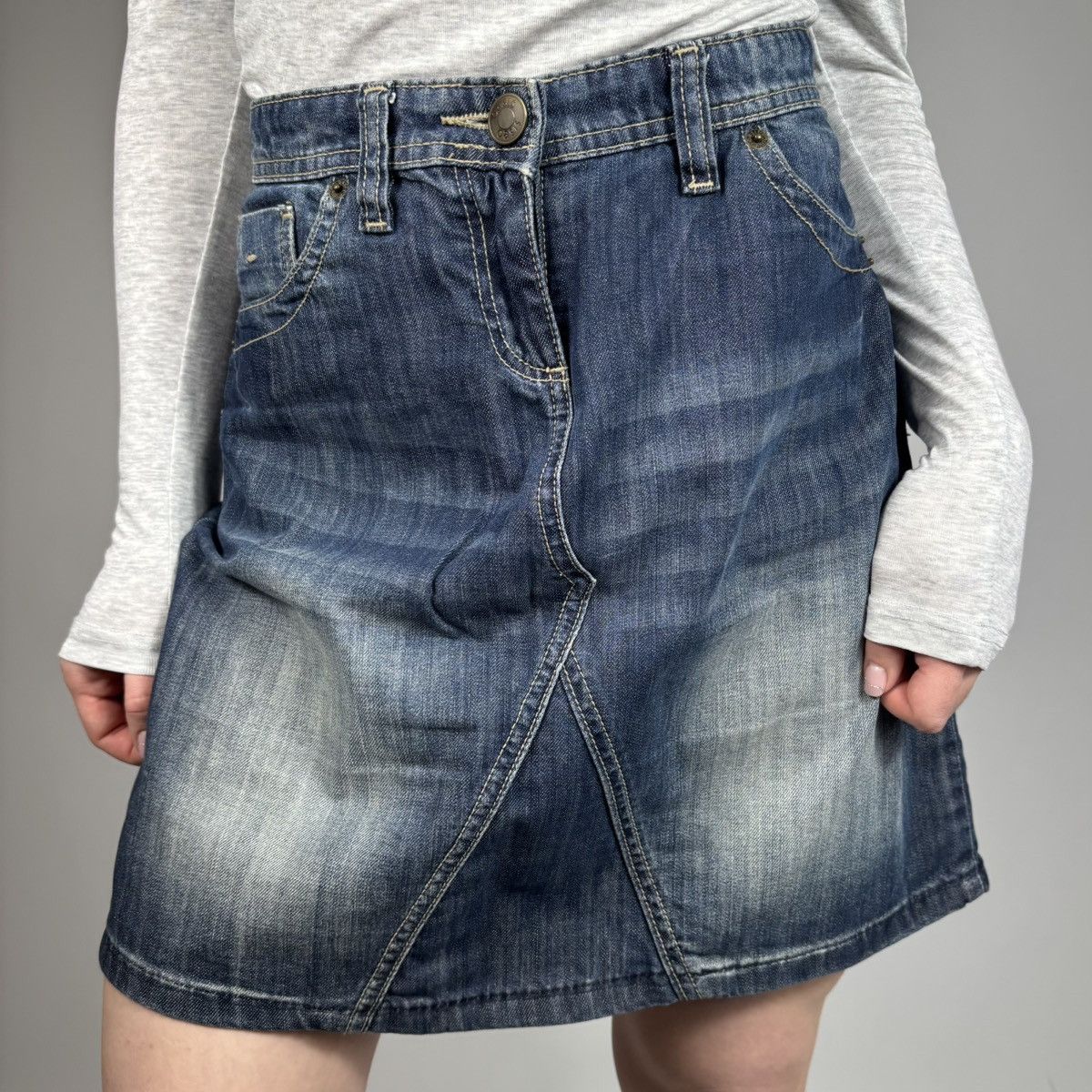Japanese Brand Vintage Y2K Japanese Denim Retro Mini Skirt 90s Style Size 29" - 1 Thumbnail