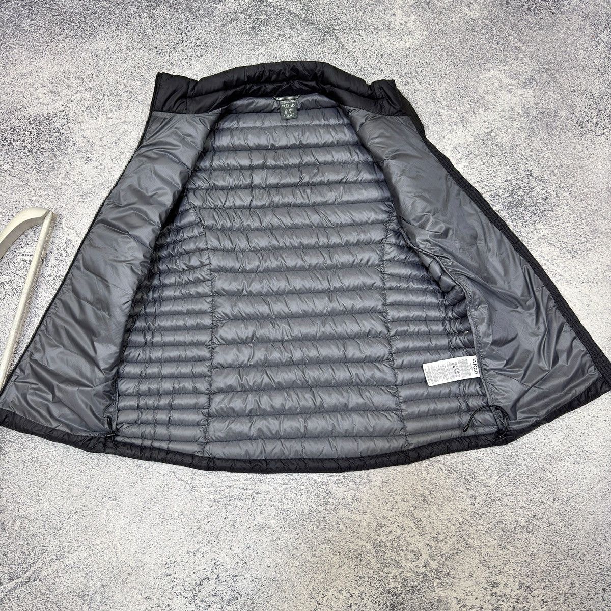 Rab Rab Microlight Down Zip Puffer Vest Gilet Black M size Size US M / EU 48-50 / 2 - 10 Thumbnail