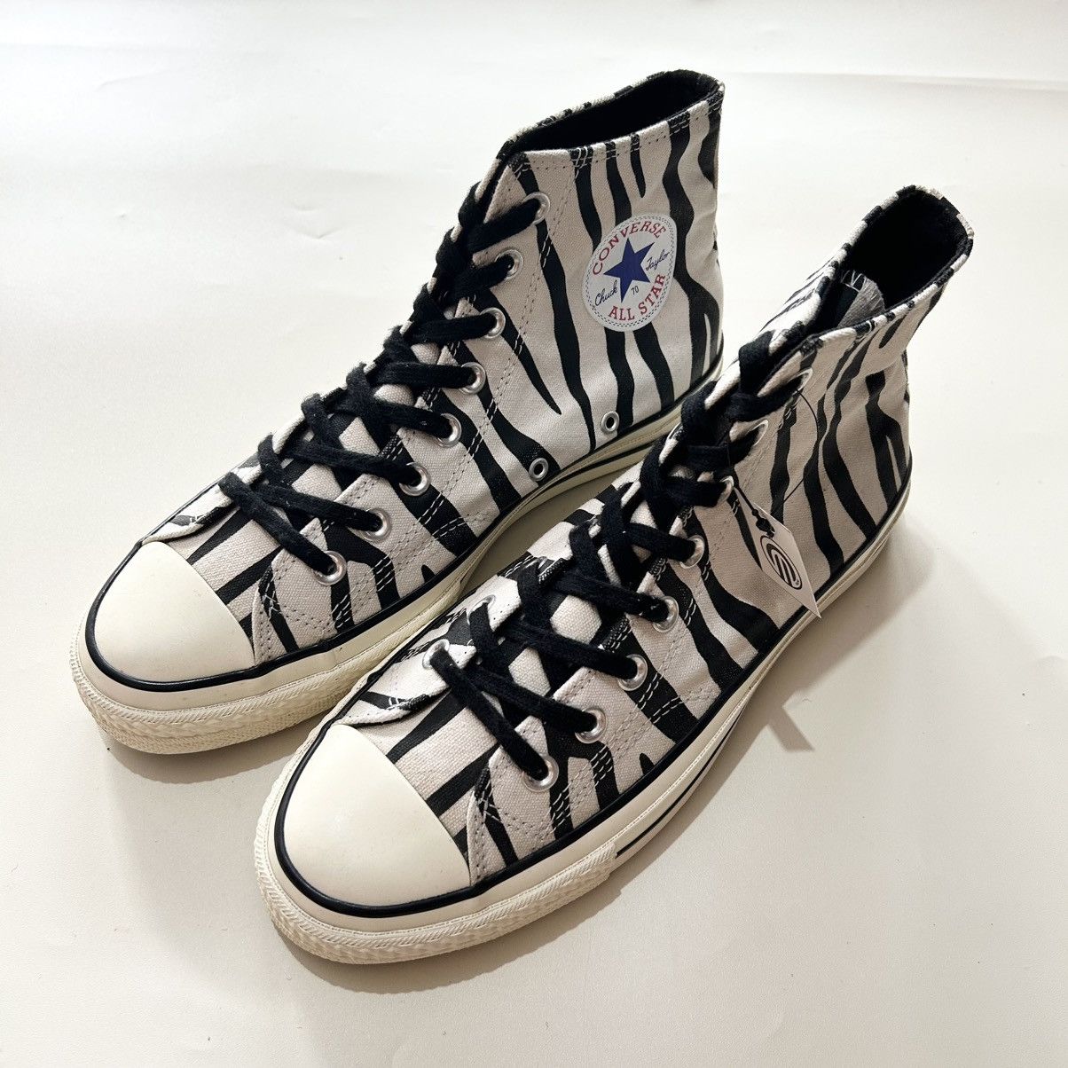 Converse Converse Chuck Taylor All Star 70 Hi Zebra Size US 8 / EU 41 - 3 Thumbnail