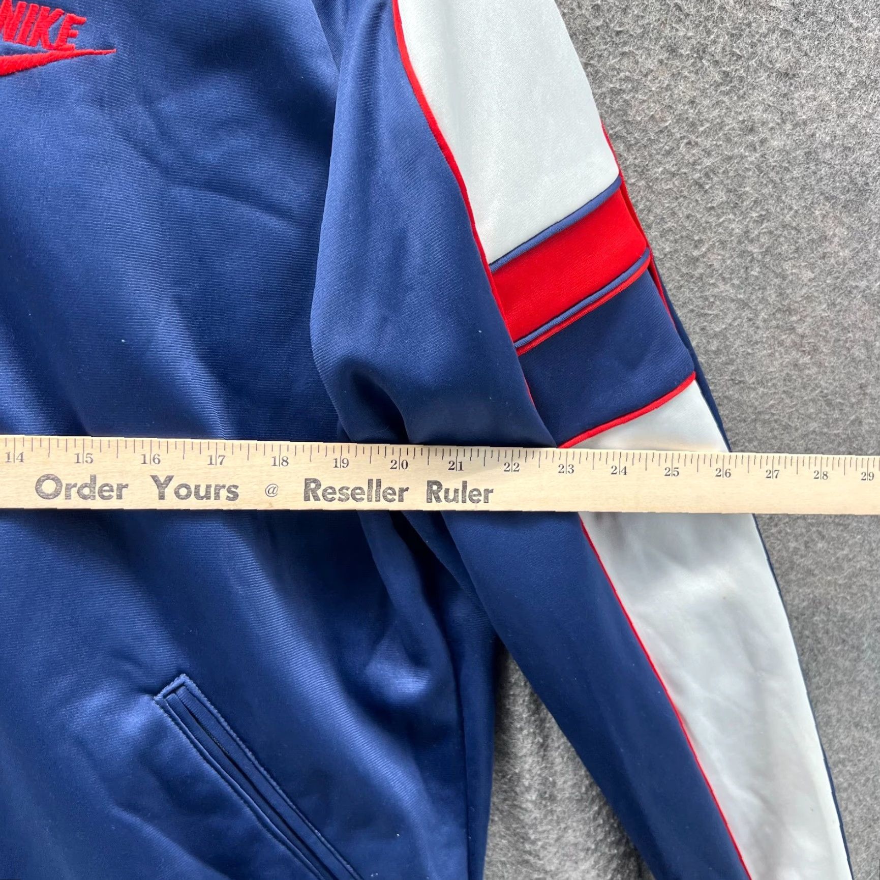 Nike VINTAGE Nike Jacket Mens XL Blue Red Full Zip Track Windbreaker Y2K USA Size US XL / EU 56 / 4 - 5 Thumbnail