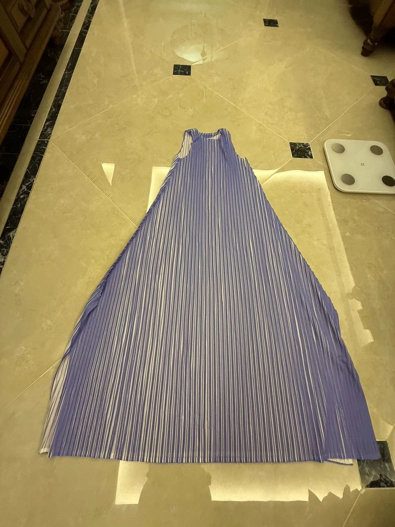 Issey Miyake Issey Miyake size:5 Purple pleated dress Size XS / US 0-2 / IT 36-38 - 1 Thumbnail