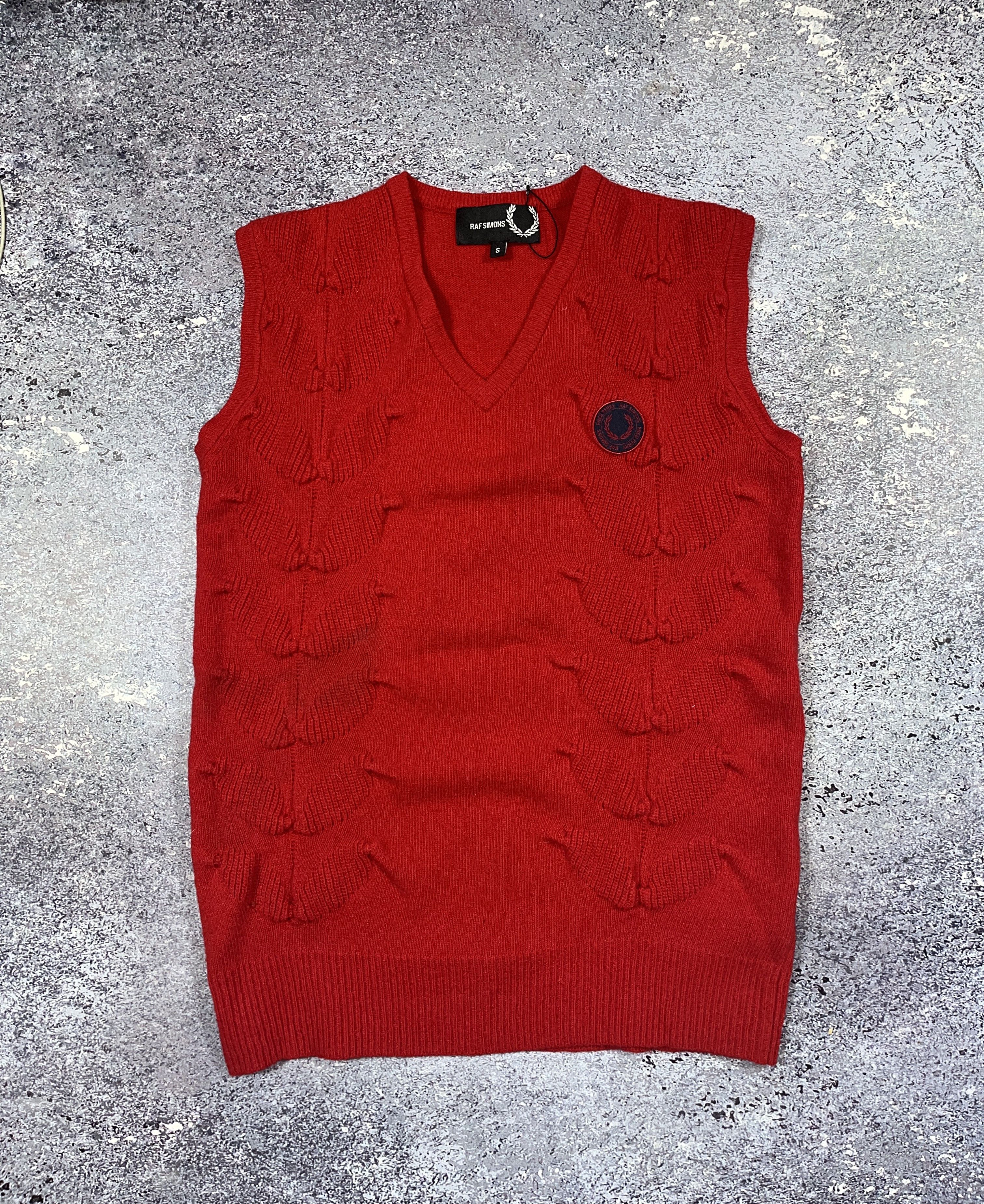 Fred Perry Raf Simons x Fred Perry Vest Knit Sweater Wool Red Size S Size US S / EU 44-46 / 1 - 1 Thumbnail