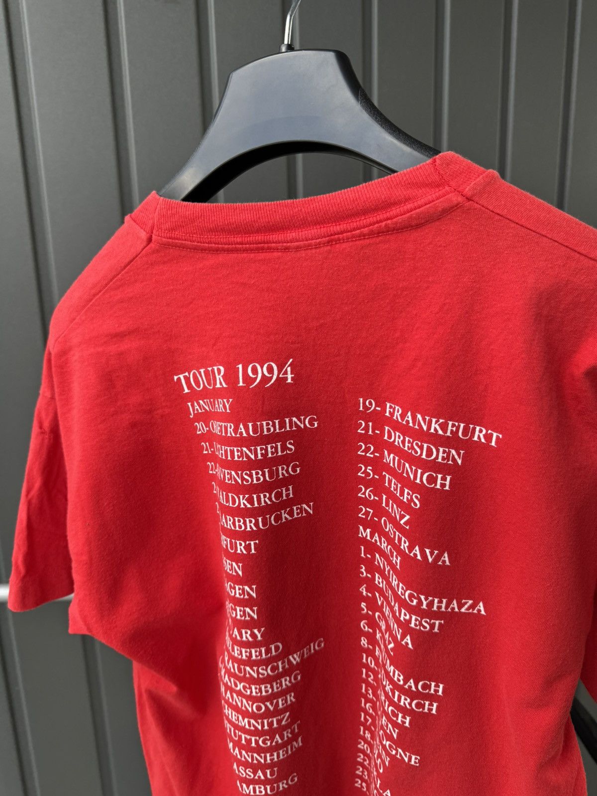 Band Tees Vintage Bonnie Tyler 1994 Silhouette in Red Rare T shirt Tee Size US XL / EU 56 / 4 - 10 Thumbnail
