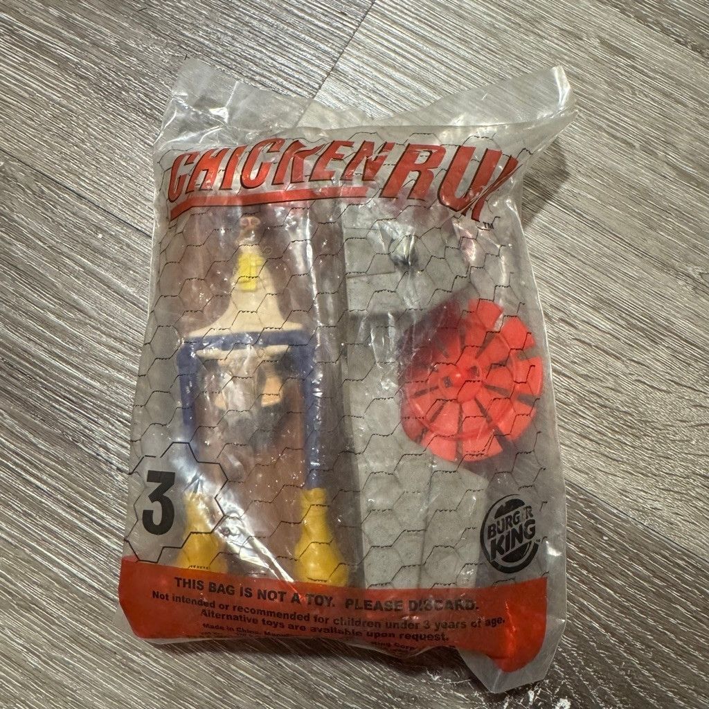 Vintage Y2K Burger King Chicken Run Action Figure Size ONE SIZE - 2 Thumbnail