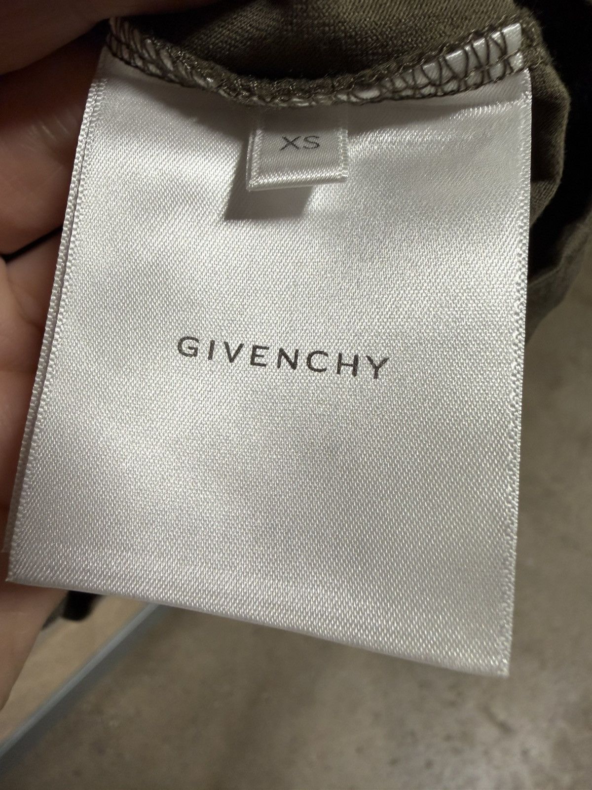 Givenchy Givenchy 4G Logo T-Shirt NEW 650$ Size US XS / EU 42 / 0 - 5 Thumbnail