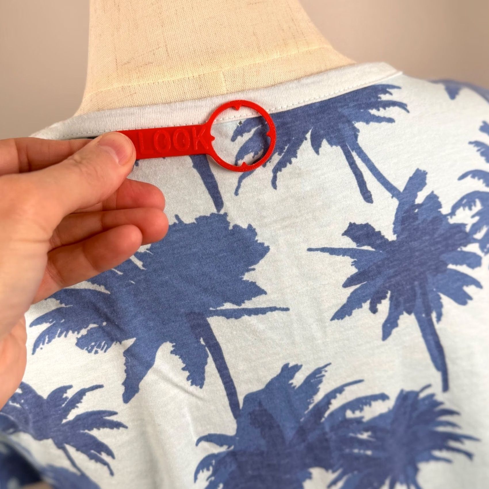 Vintage Southern Spirit Shirt S V Neck Palm Tree Tropical Beach Vacation Resort Print T Size S / US 4 / IT 40 - 7 Thumbnail