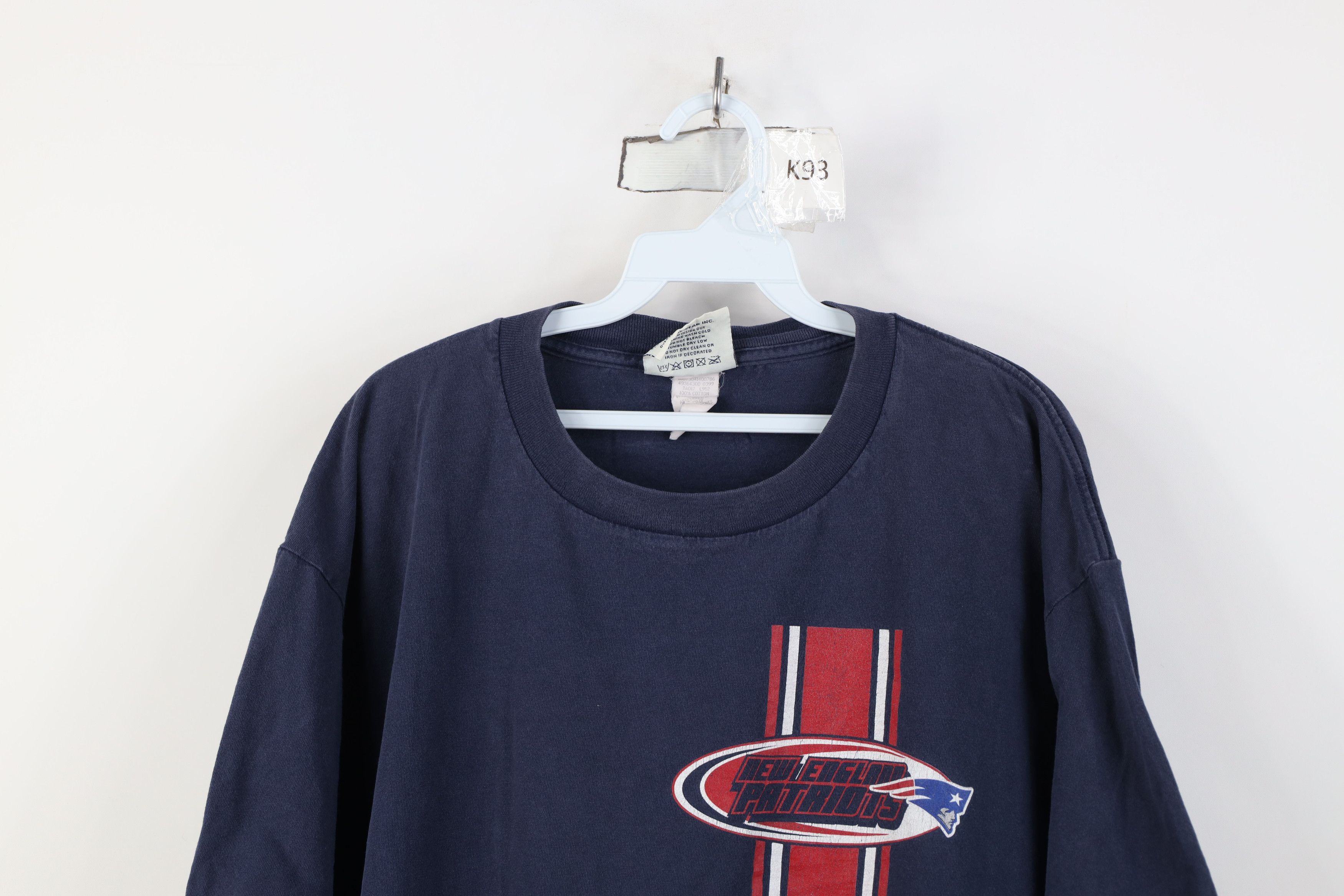 Vintage Vintage 90s New England Patriots Football T-Shirt Blue Size US XL / EU 56 / 4 - 2 Thumbnail