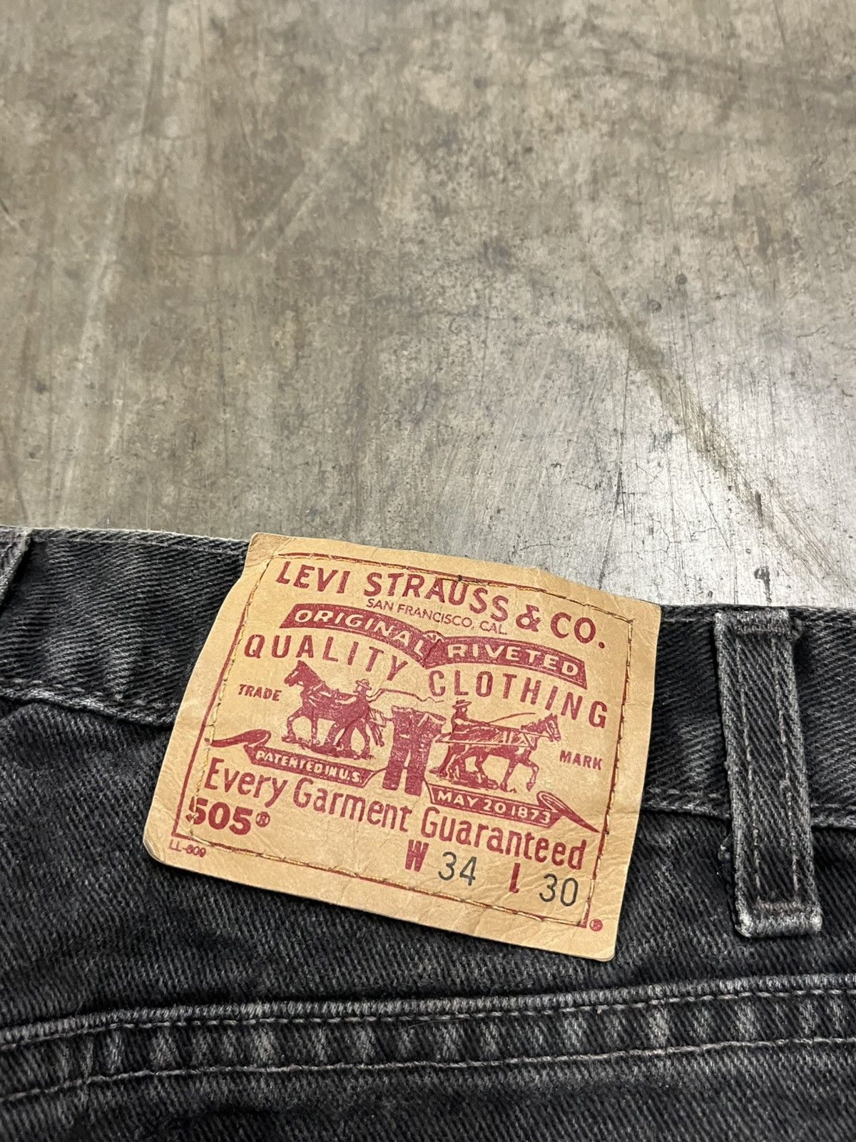 Levi's × Vintage Levi’s vintage 90s 505 denim pants black streetwear hype Size US 34 / EU 50 - 3 Thumbnail