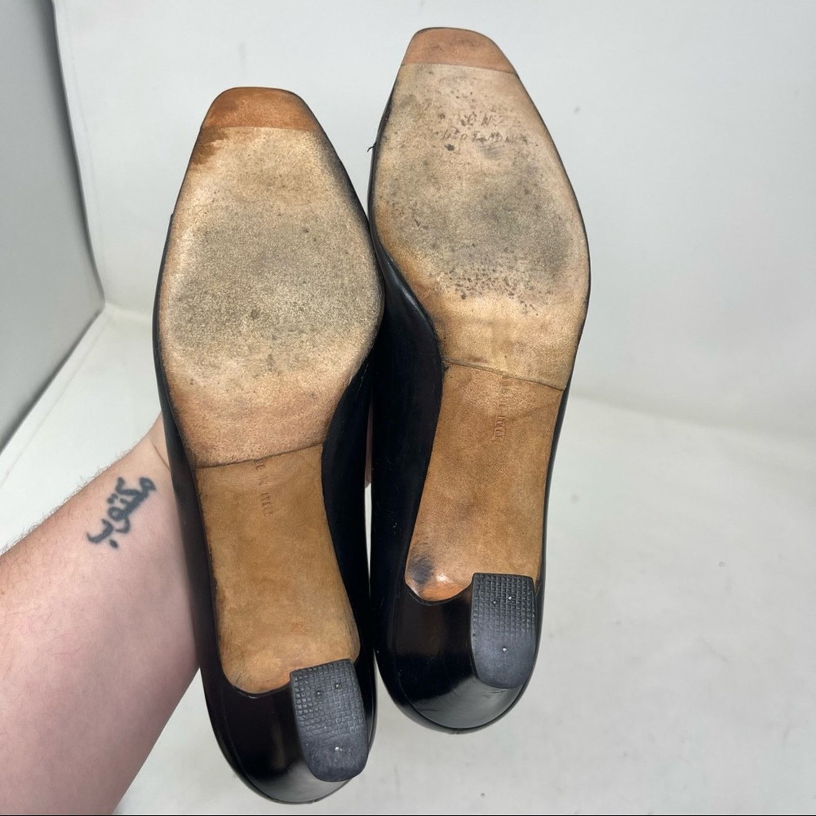 Salvatore Ferragamo Salvatore Ferragamo black smooth leather silver horsebit 7.5 Size US 7.5 / IT 37.5 - 5 Thumbnail