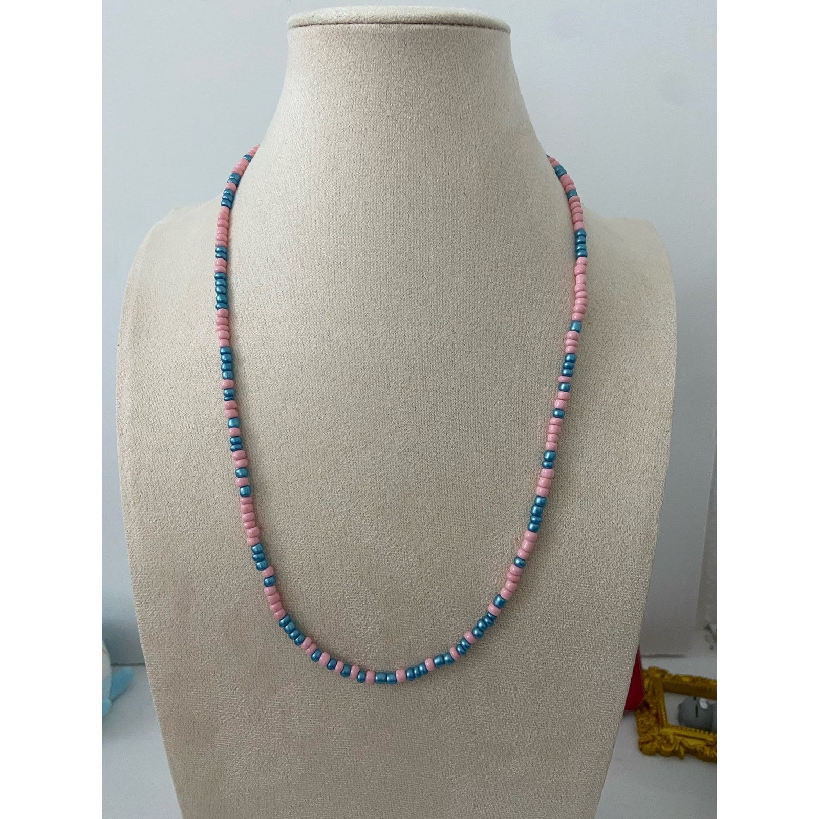 Handmade blue and pink beaded necklace Size ONE SIZE - 1 Thumbnail