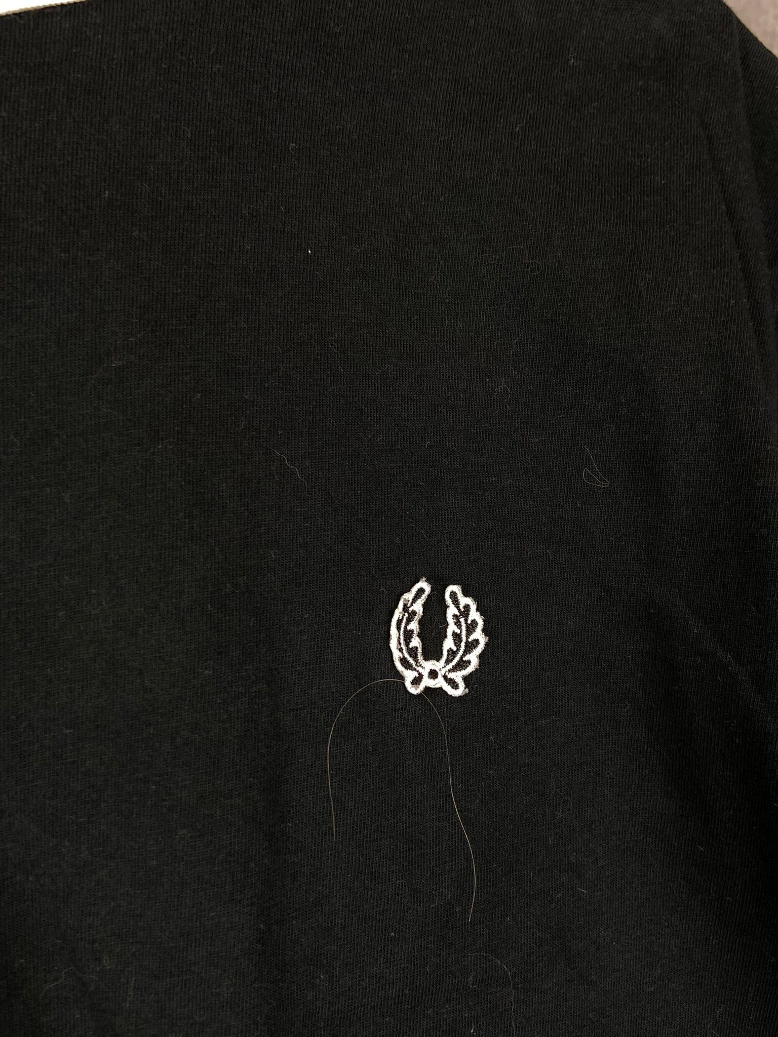 Fred Perry Fred Perry Black Tape Logo Tee XL White Trim Size US XL / EU 56 / 4 - 2 Thumbnail