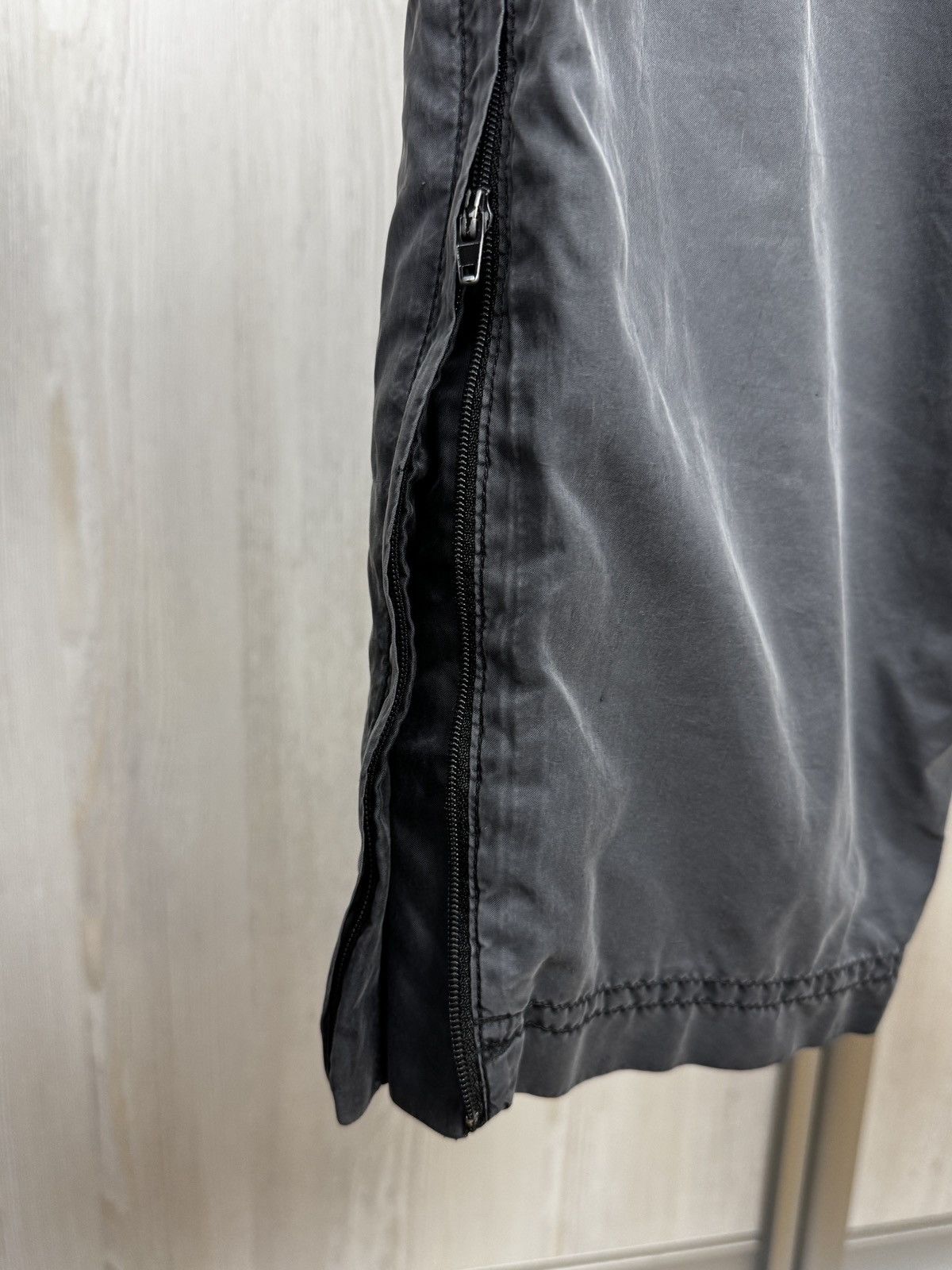 Nike Nike vintage y2k dark grey faded distressed track pants sz M Size US 32 / EU 48 - 10 Thumbnail