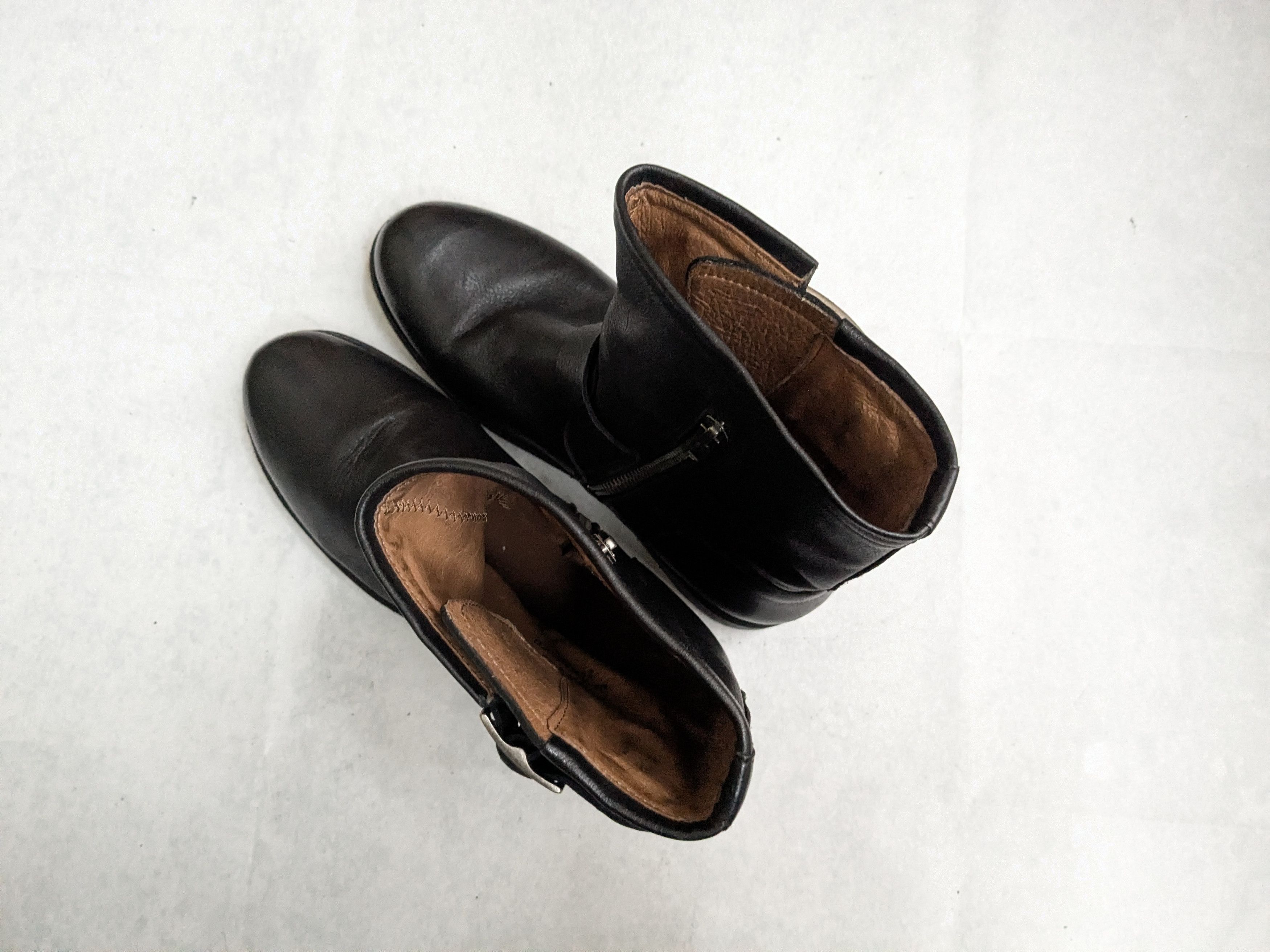 Frye Frye Engineer Boots Black Leather 7 Leather Buckle Size US 7 / EU 40 - 14 Thumbnail