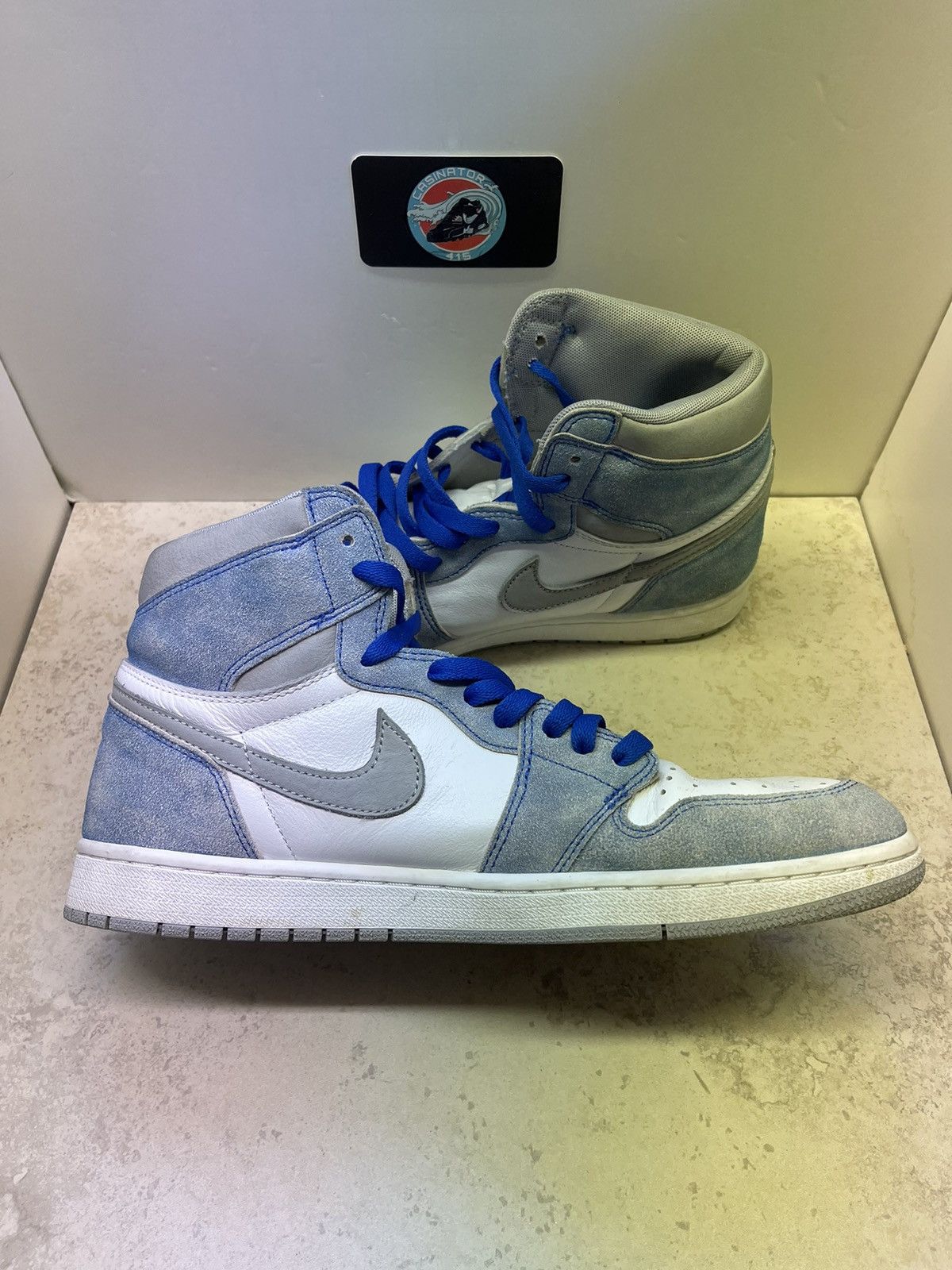 Jordan Brand Size 11.5 - Jordan 1 Retro OG High Hyper Royal 555088-402 Size US 11.5 / EU 44-45 - 2 Thumbnail