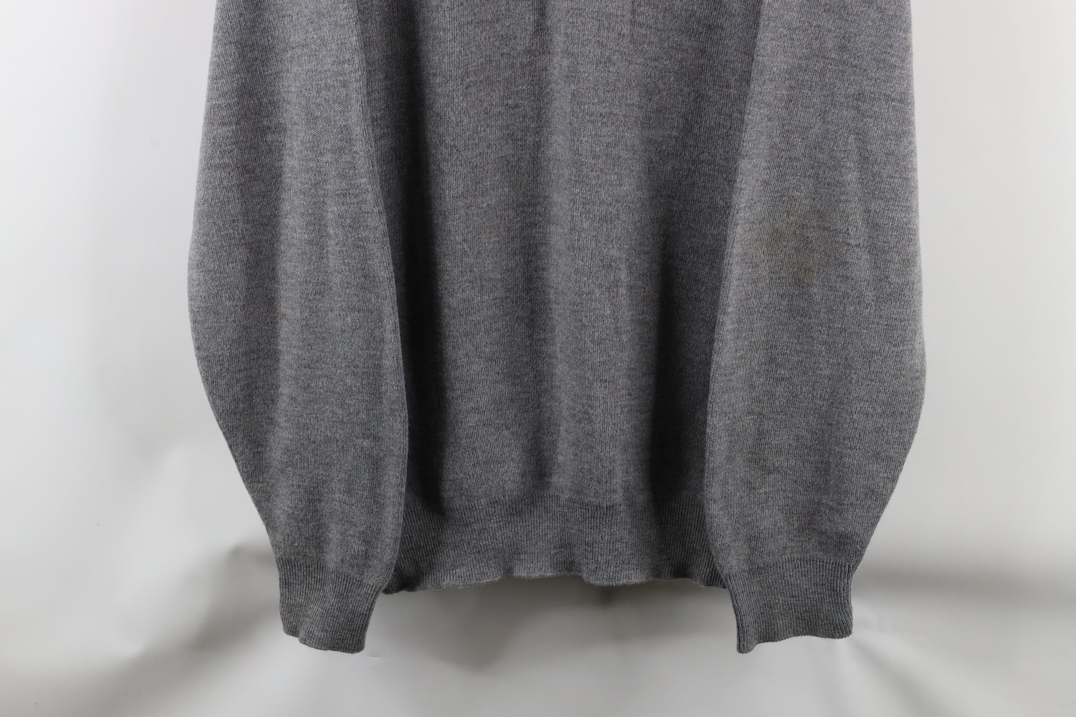 Vintage Vintage 90s Streetwear Knit V-Neck Sweater Heather Gray USA Size US XL / EU 56 / 4 - 3 Thumbnail