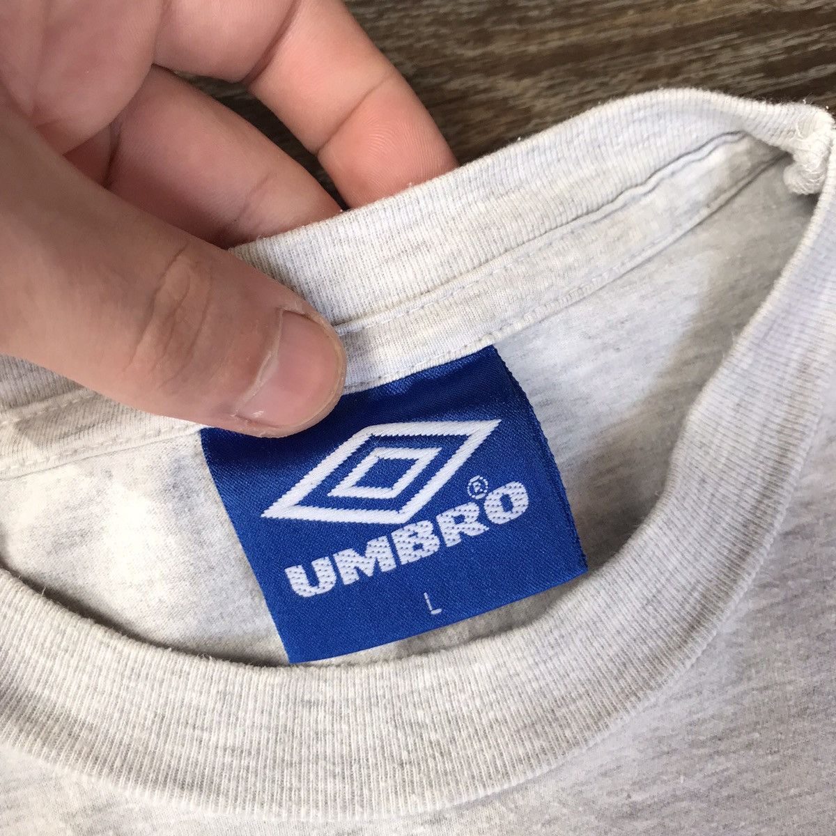 Umbro Vintage Umbro costume Center Logo T Shirt Shorts Size L Size US L / EU 52-54 / 3 - 6 Thumbnail