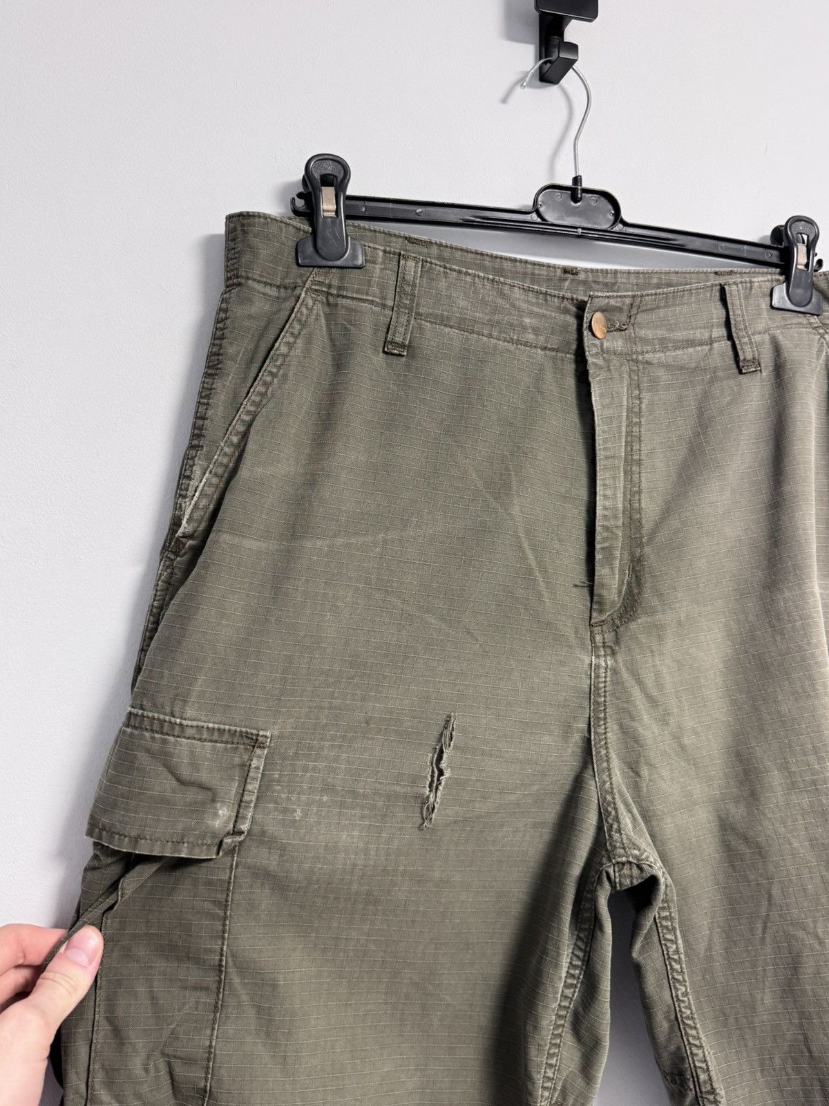 Other Carhartt Vintage Y2K style hype cargo shorts Size US 32 / EU 48 - 10 Thumbnail