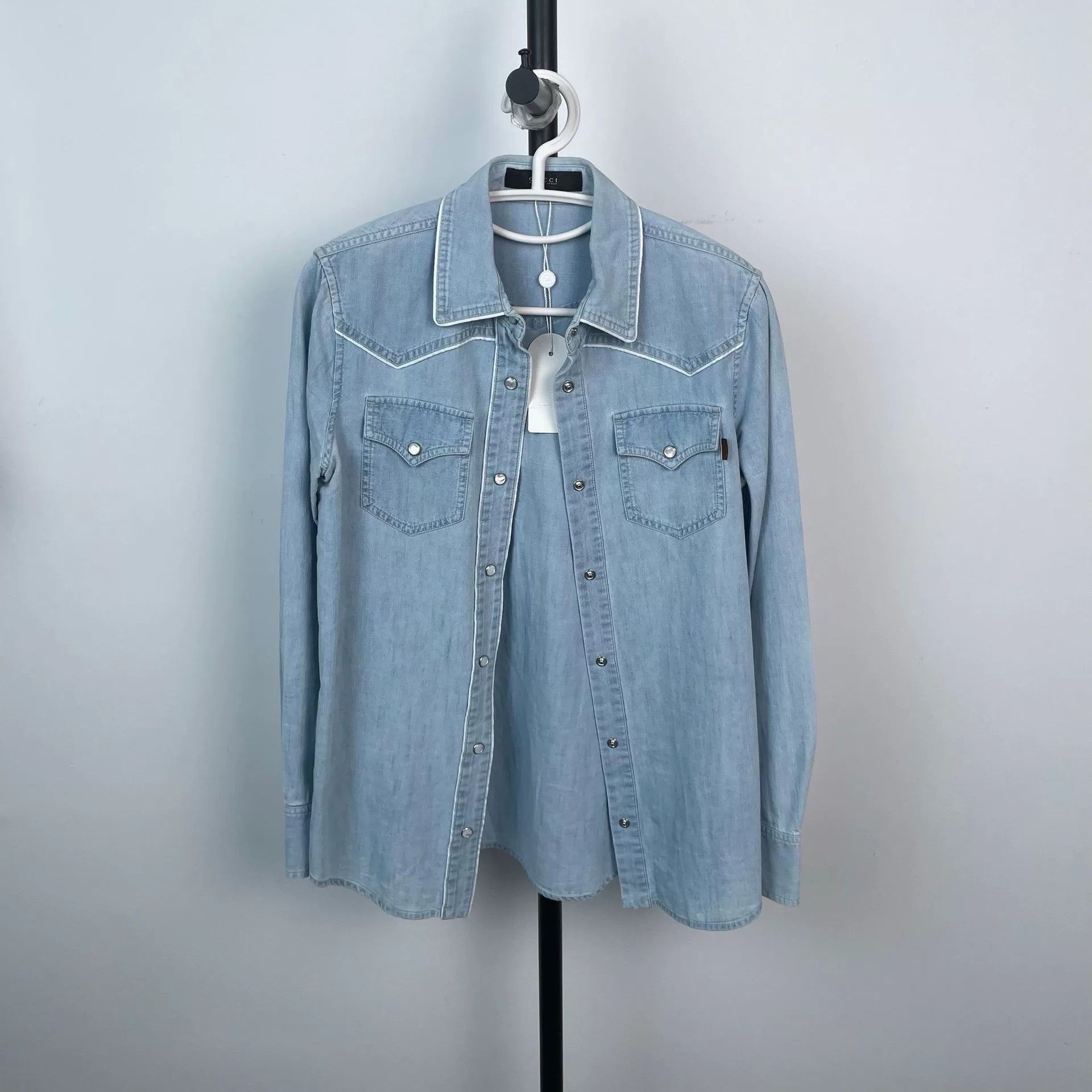 Gucci Gucci Soft Denim Shirt Blue 36 Size XS / US 0-2 / IT 36-38 - 1 Thumbnail