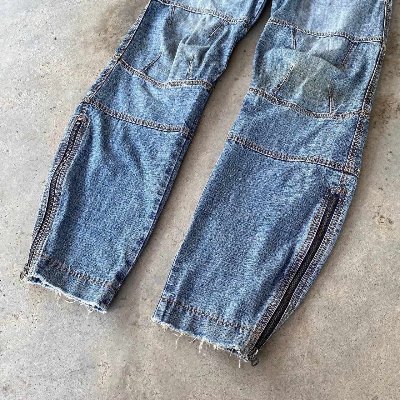 5351 POUR LES HOMMES × Beauty Beast × Japanese Brand JAPANESE BUONA GIORNATA DISTRESSED BIKER JEAN ZIPPER ANKLE Size US 29 - 15 Thumbnail