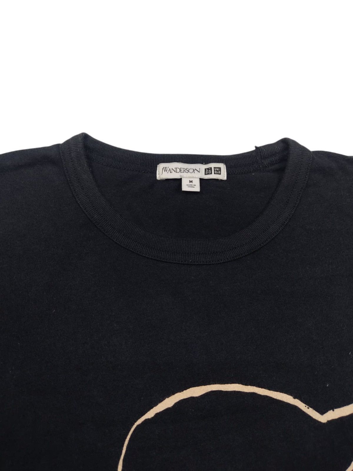 JW Anderson × Japanese Brand × Uniqlo Uniqlo X J.W.Anderson Japanese Brand T-Shirt Size US M / EU 48-50 / 2 - 3 Thumbnail
