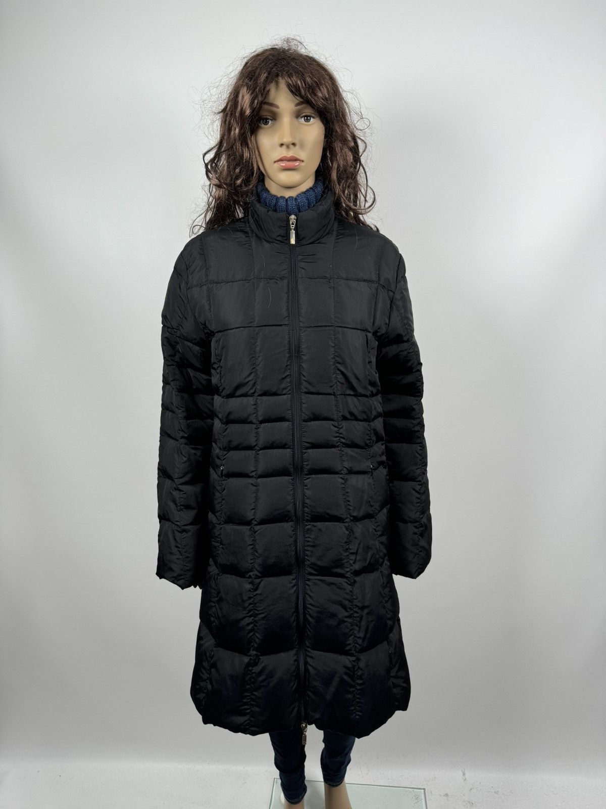 Moncler Moncler vintage black down long quilted puffer jacket M/L Size M / US 6-8 / IT 42-44 - 2 Thumbnail