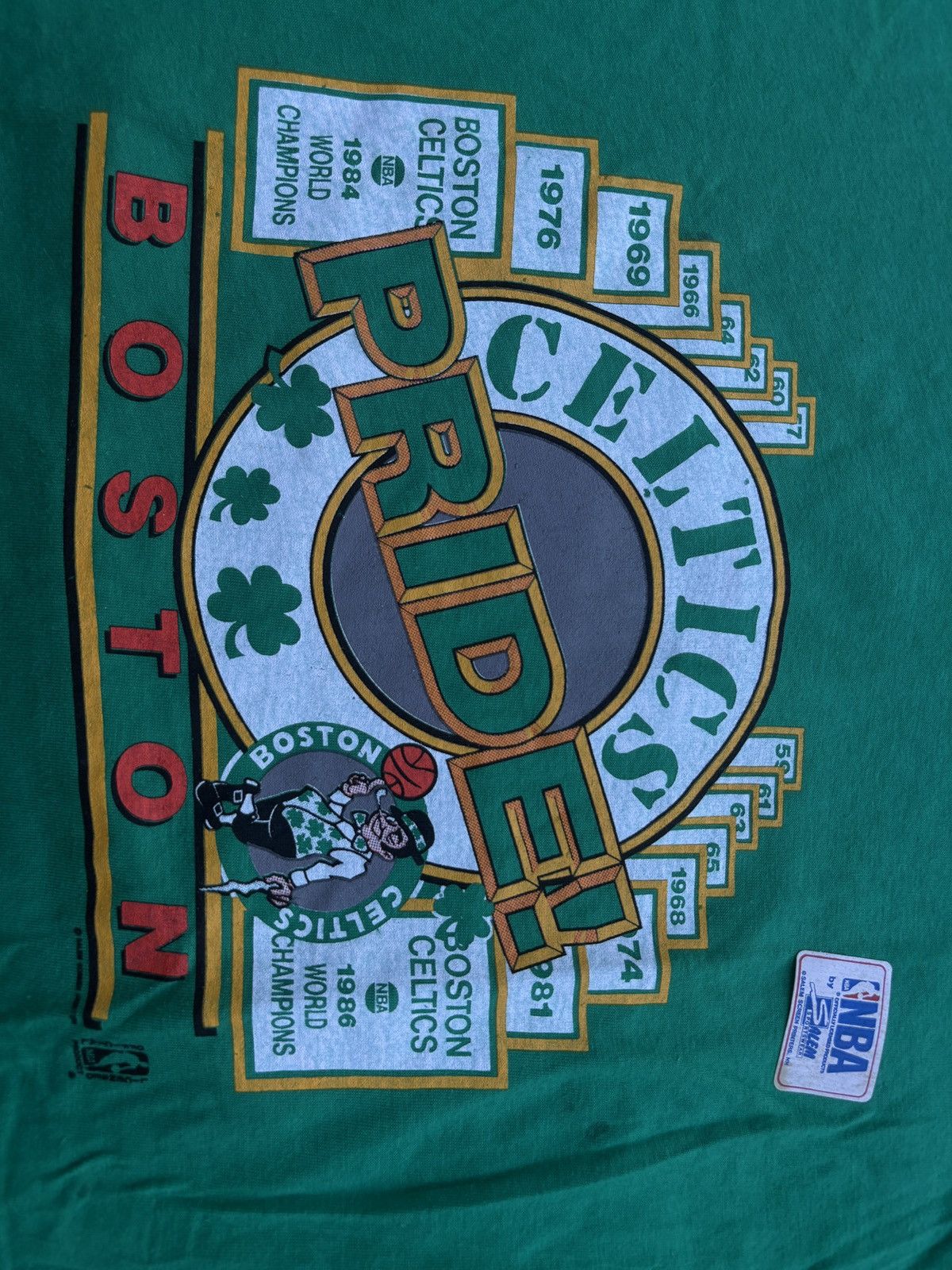 NBA Vintage 1986 Hanes Boston Celtics “Champions” T-Shirt Sz. XL Size US XL / EU 56 / 4 - 4 Thumbnail