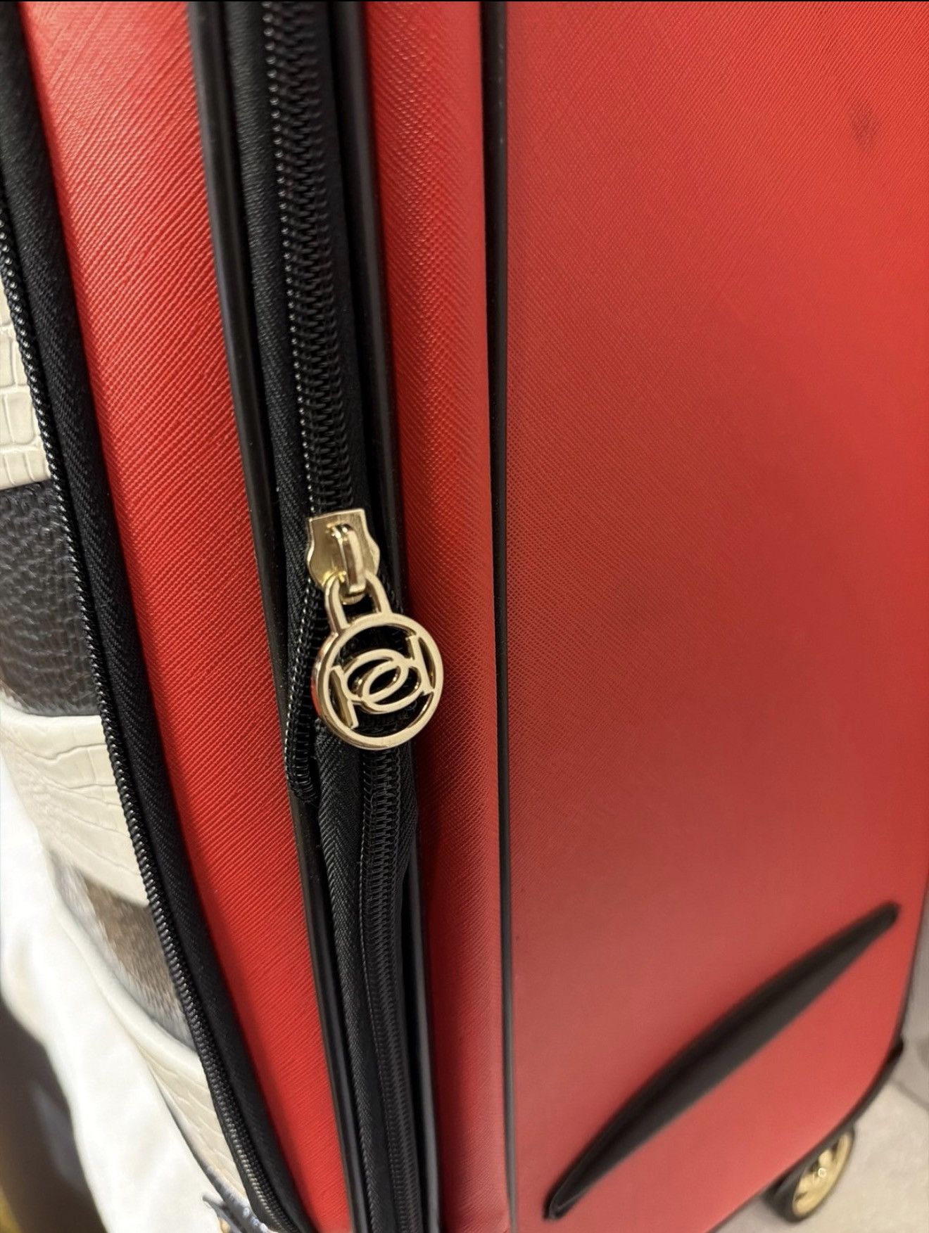 Bebe Bebe Red Rolling Carry-On Suitcase Spinner Luggage Size ONE SIZE - 6 Thumbnail