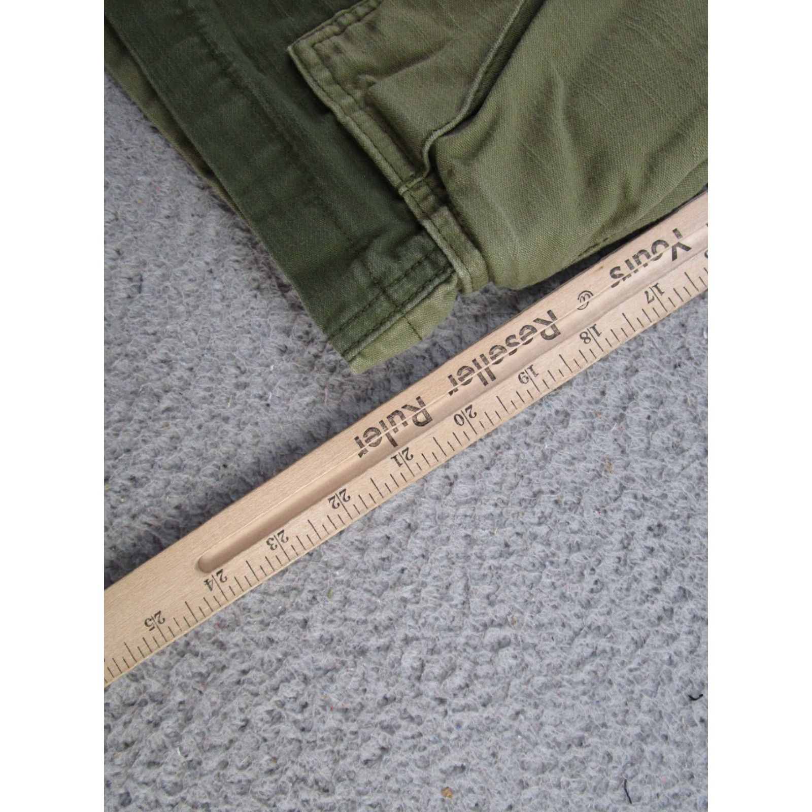 Levi's VTG Levi’s 2 Tone Green Cargo Shorts Levi’s Shorts Men 36 Denim Cotton Cargo Pocket 90s Grunge Vintage Green нэм Size US 36 / EU 52 - 7 Thumbnail